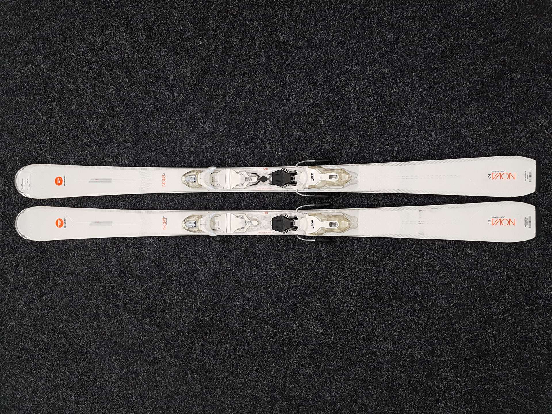Použité lyže ROSSIGNOL Nova 2 LS + viazanie Look XPress 10
