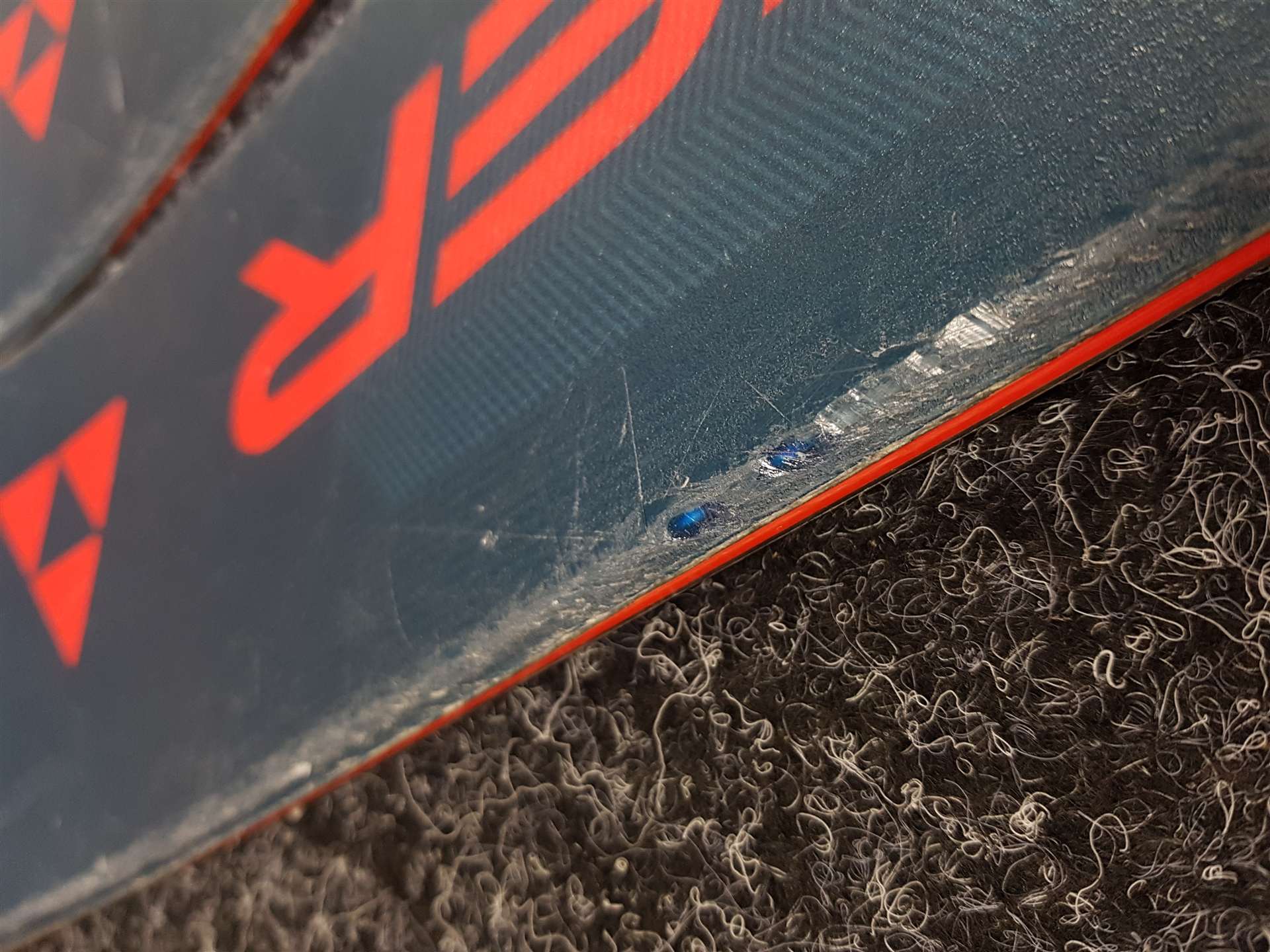 Použité lyže FISCHER RC 4 The Curv TI + viazanie Fischer RS 10