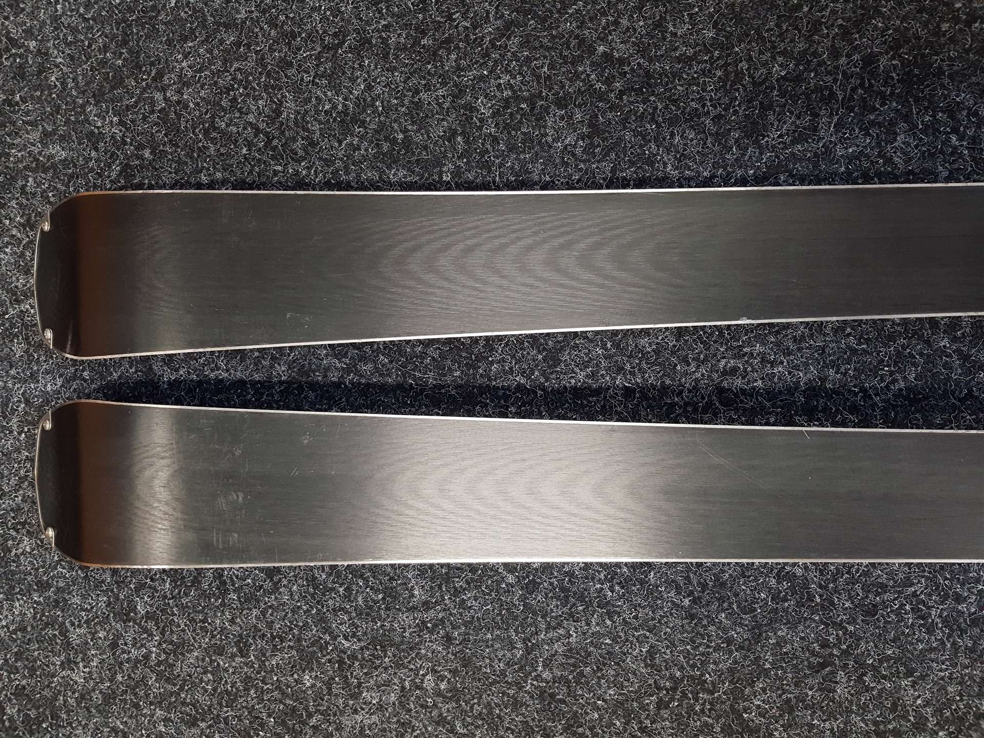 Použité lyže FISCHER RC 4 The Curv TI + viazanie Fischer RS 10