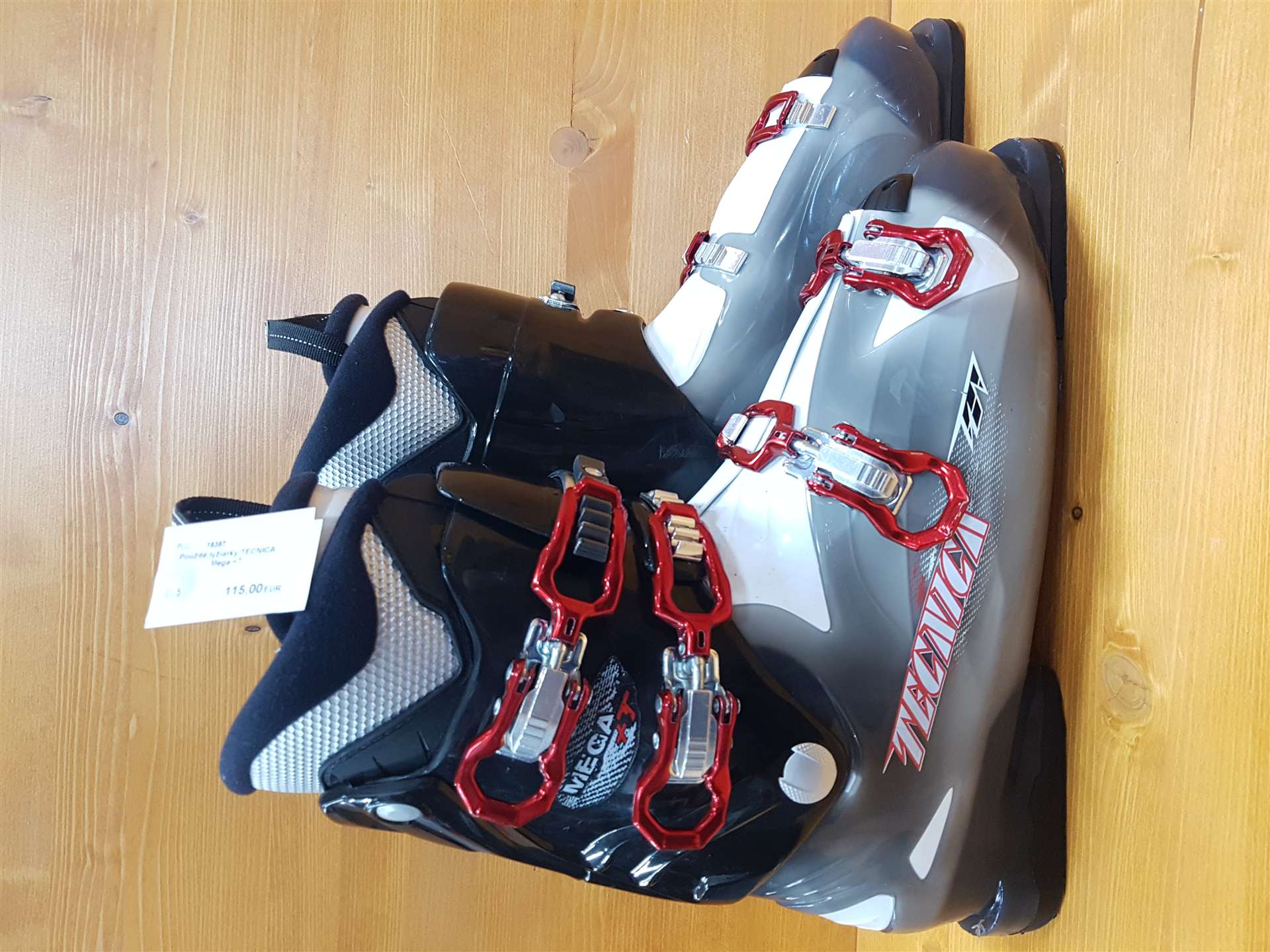 Použité lyžiarky TECNICA Mega +T