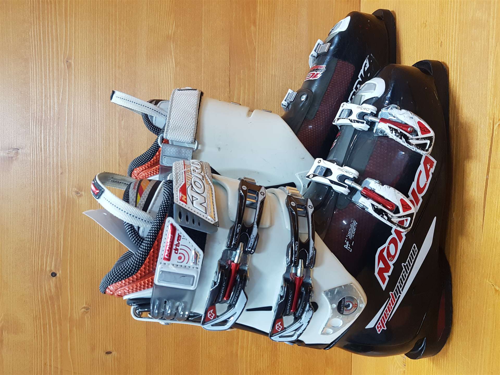 Použité lyžiarky NORDICA Speed Machine 110-100