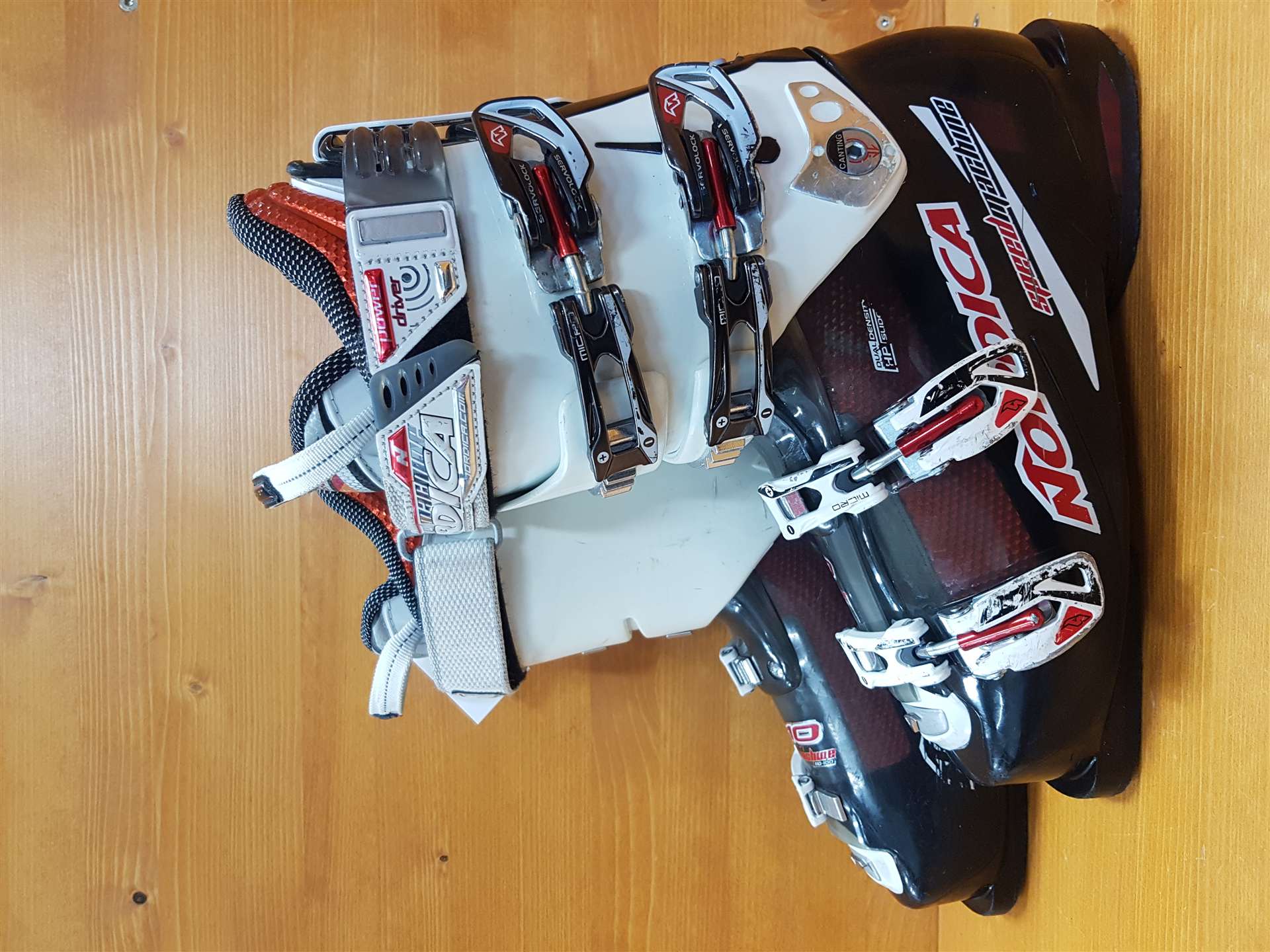 Použité lyžiarky NORDICA Speed Machine 110-100