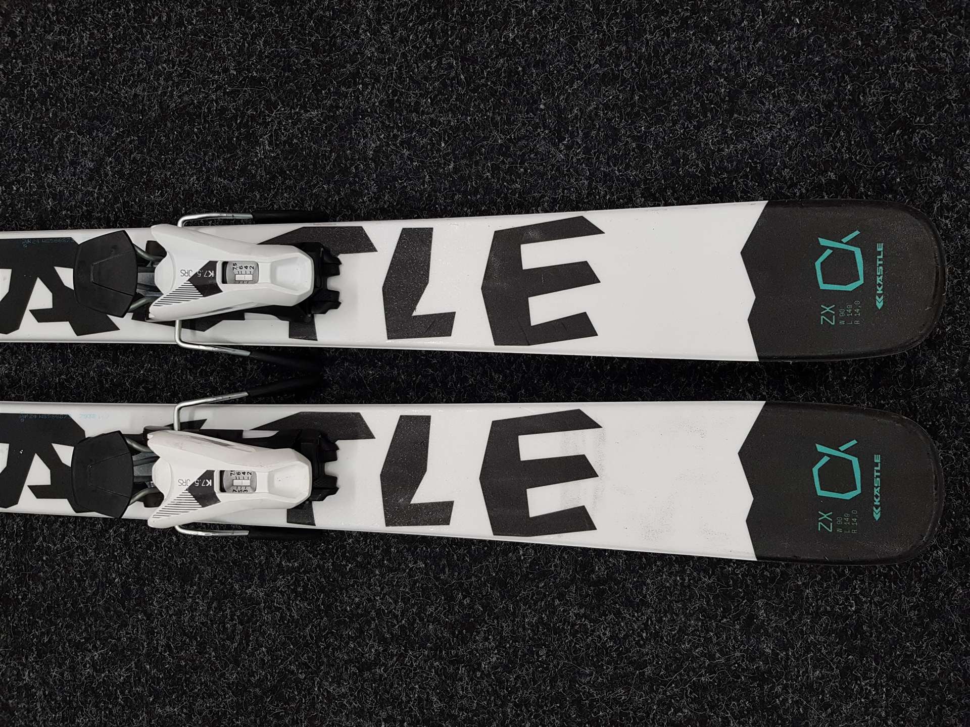 Použité freeride lyže KASTLE ZX + viazanie Kastle K 7.5