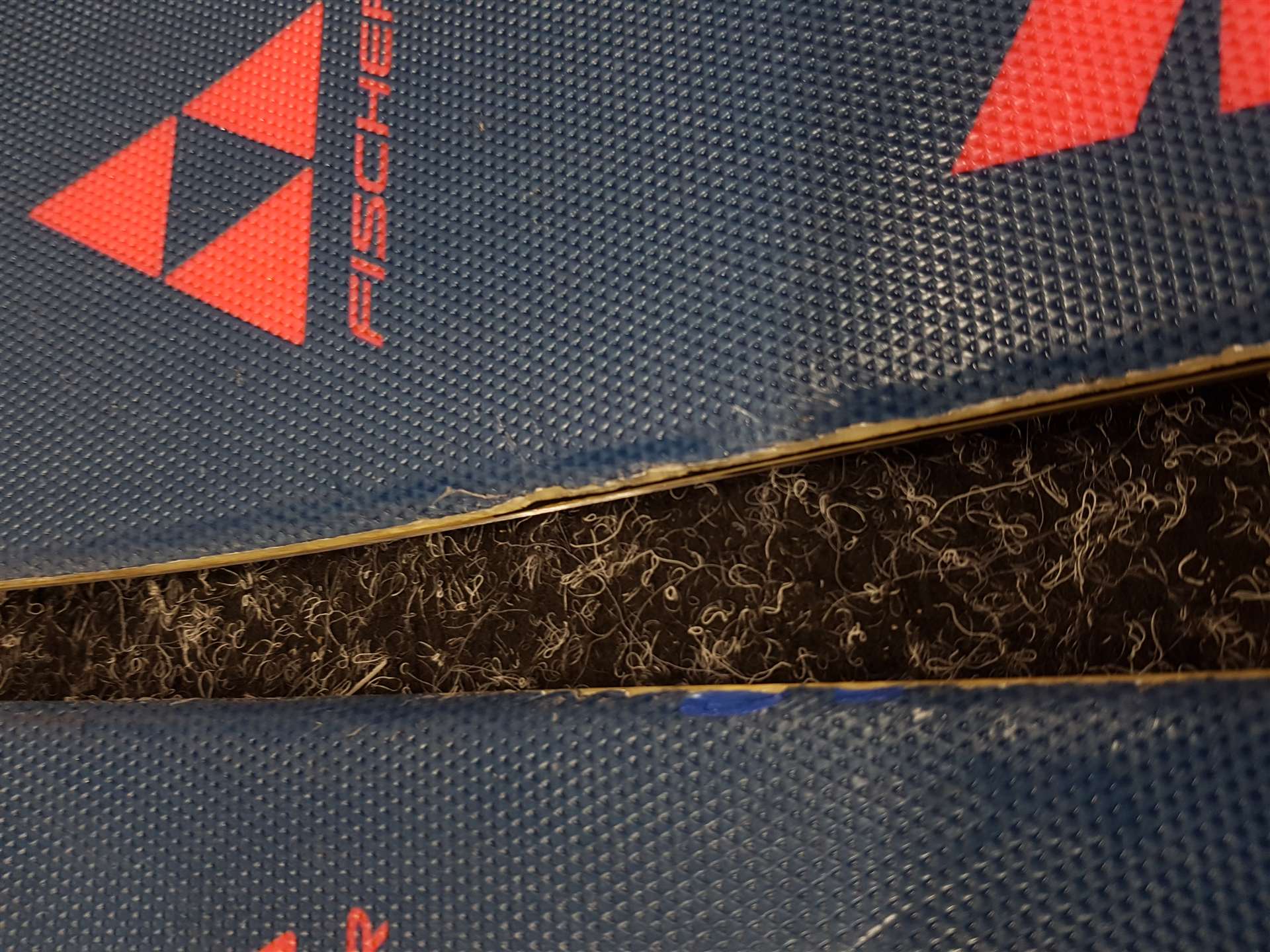 Použité lyže FISCHER The Curv + viazanie Fischer RS 10