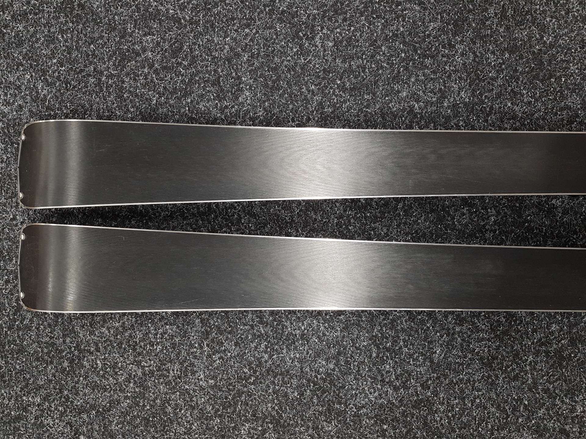 Použité lyže FISCHER The Curv + viazanie Fischer RS 10