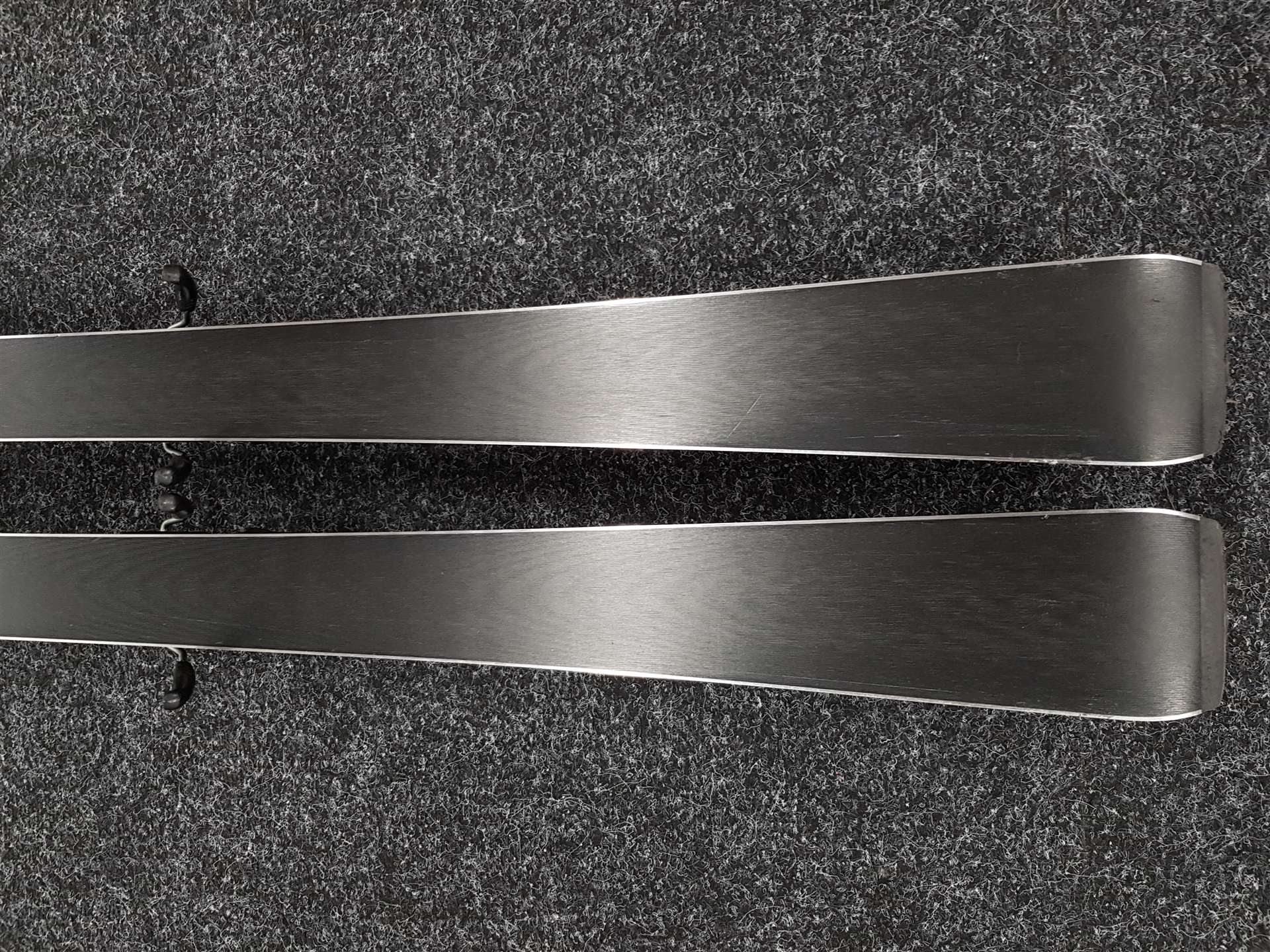 Použité lyže FISCHER The Curv + viazanie Fischer RS 10