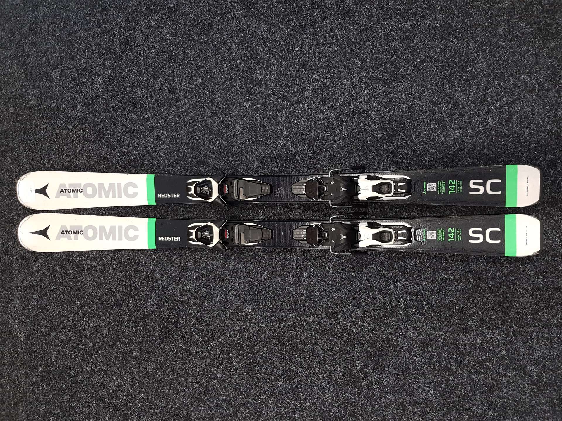 Použité lyže ATOMIC Redster SC + viazanie Atomic L10
