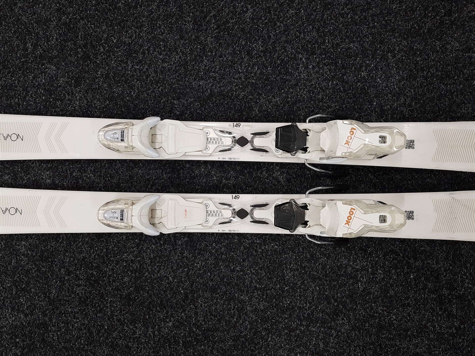 Použité lyže ROSSIGNOL Nova 7  + viazanie Look XPress 11