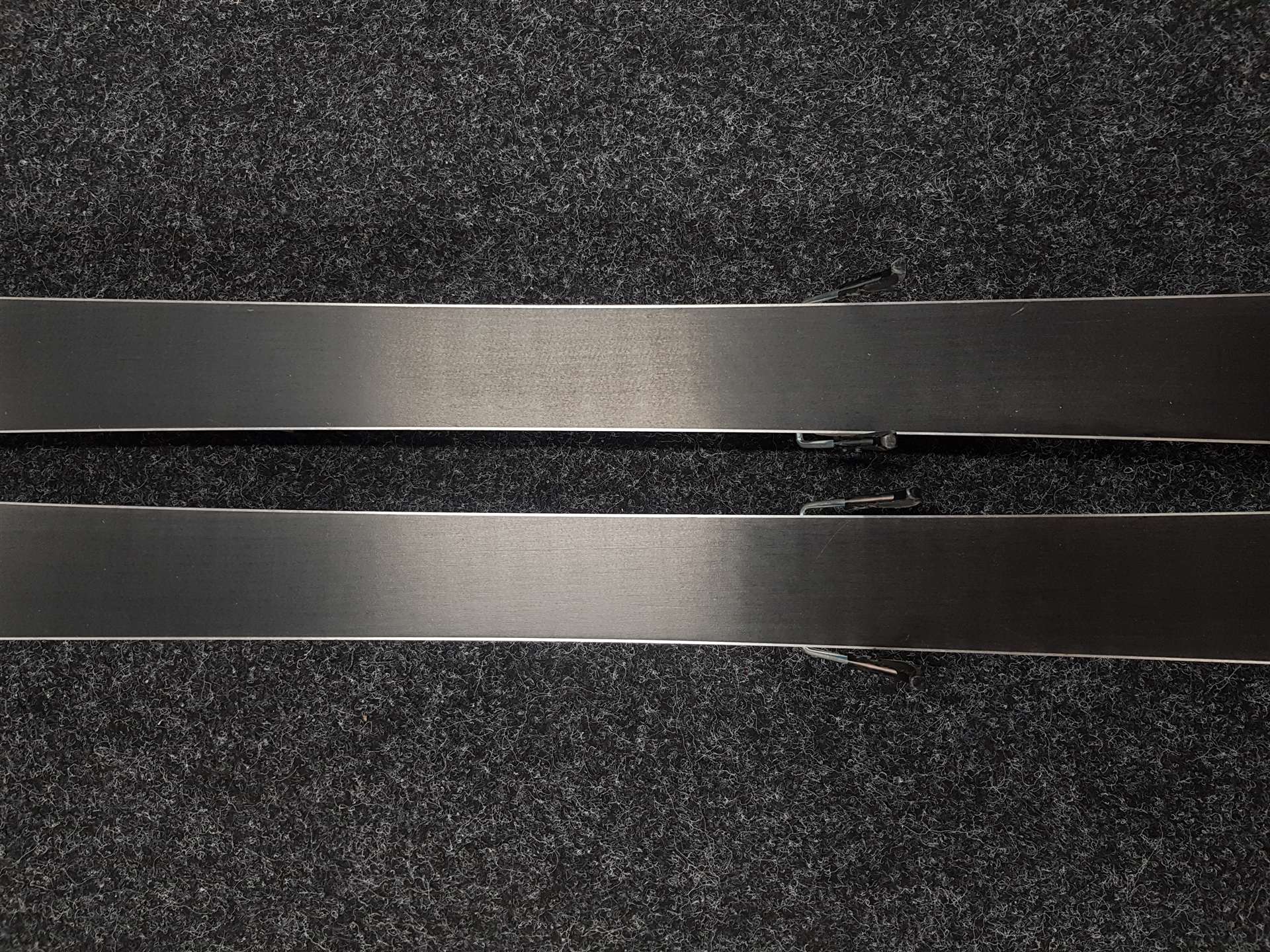 Použité lyže VOLKL Racetiger + viazanie Marker 10