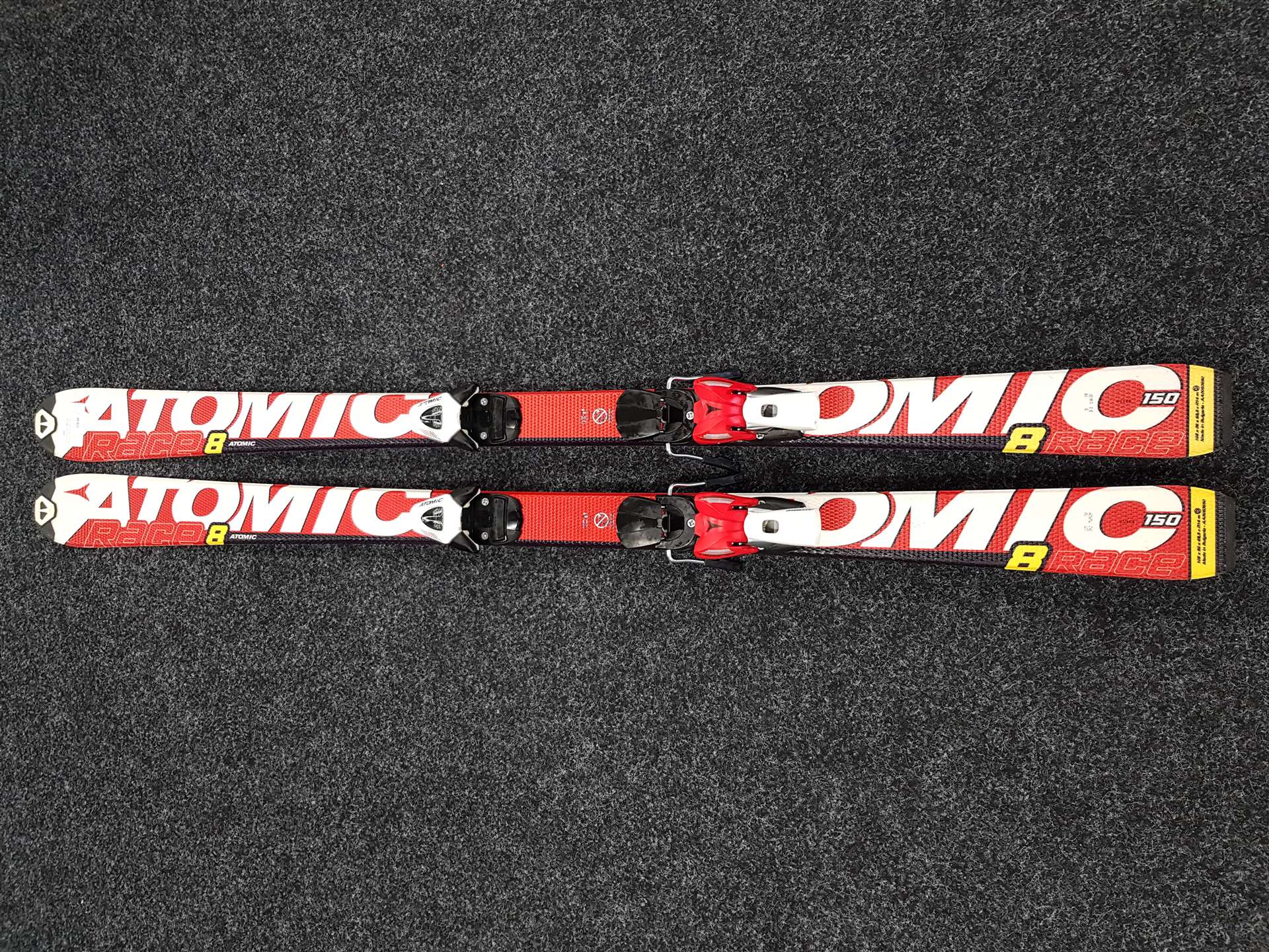 Použité lyže ATOMIC Race 8 + viazanie Atomic Evox 7