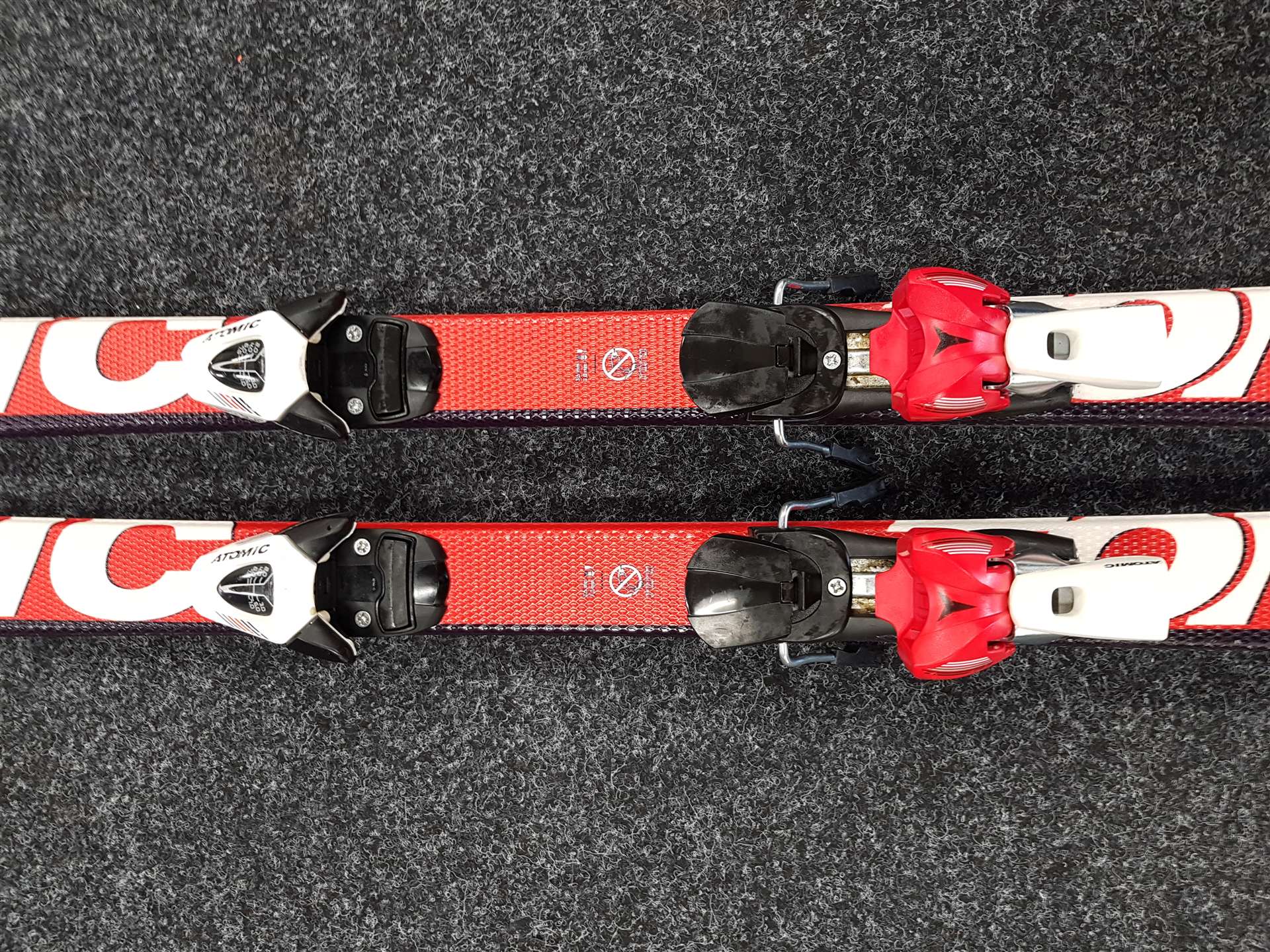 Použité lyže ATOMIC Race 8 + viazanie Atomic Evox 7
