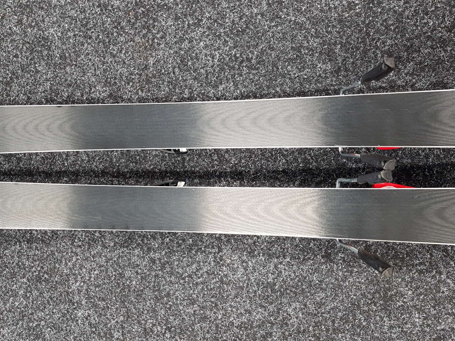 Použité lyže ATOMIC Race 8 + viazanie Atomic Evox 7