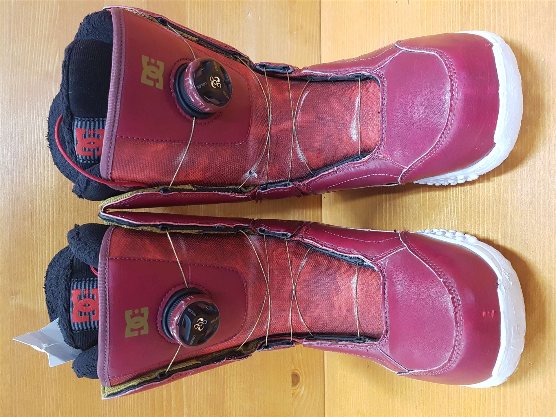 Použité snowboardové topánky DC Red