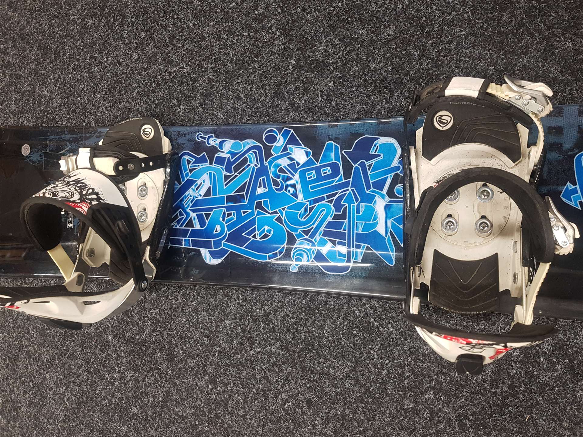 Použitý snowboard LTD Fury + viazanie Stuf veľkosť L