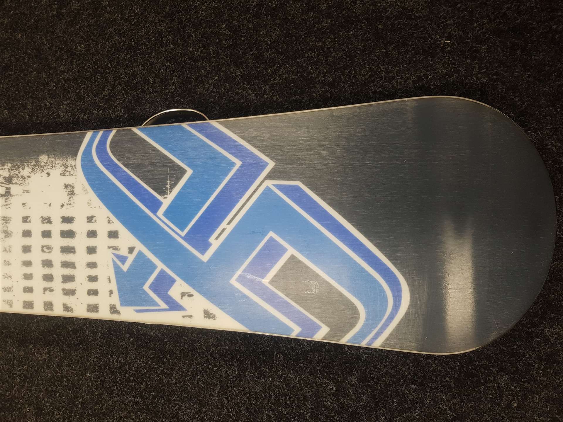 Použitý snowboard LTD Fury + viazanie Stuf veľkosť L
