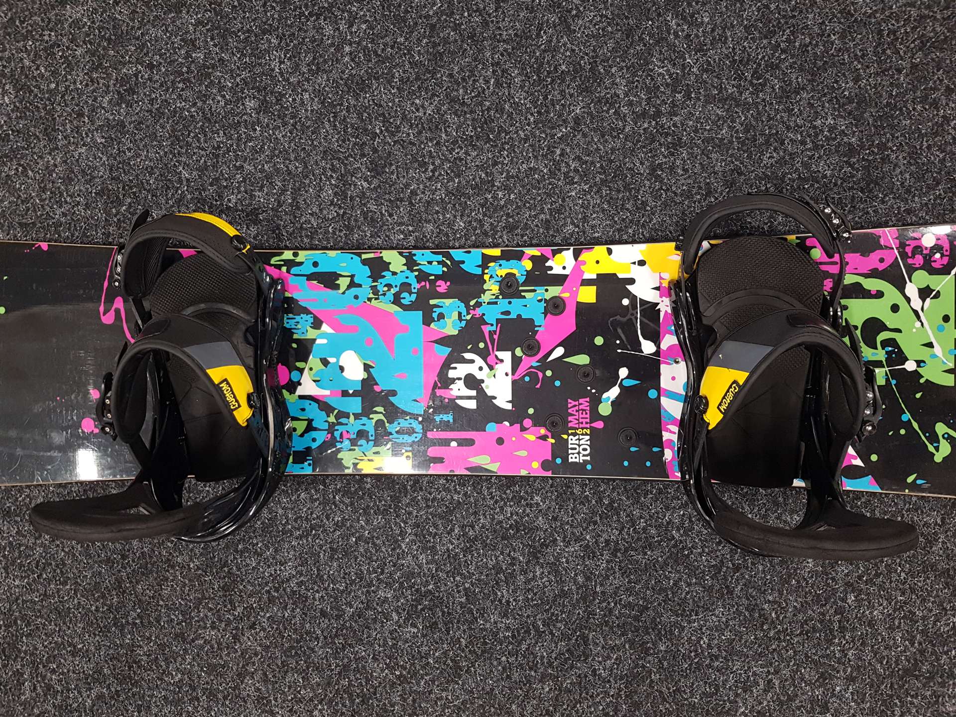 Použitý snowboard BURTON Mayhem + viazanie Burton veľkosť L/XL