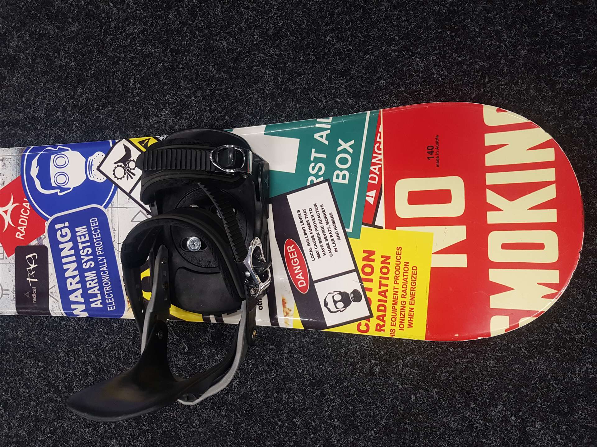 Použitý snowboard RADICAL Tag + viazanie  Radical veľkosť M