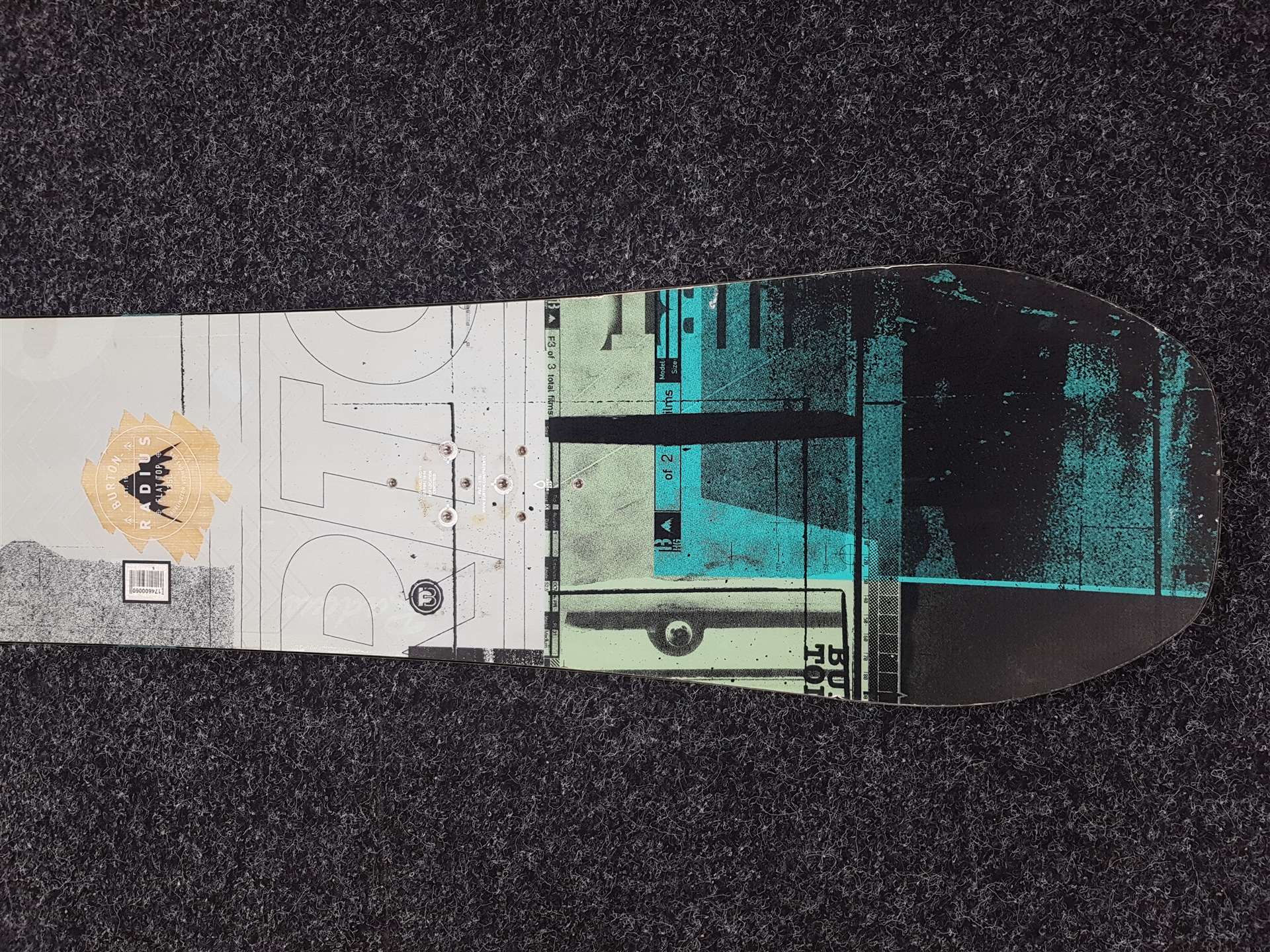 Použitý snowboard BURTON Radius Flat Top 135L