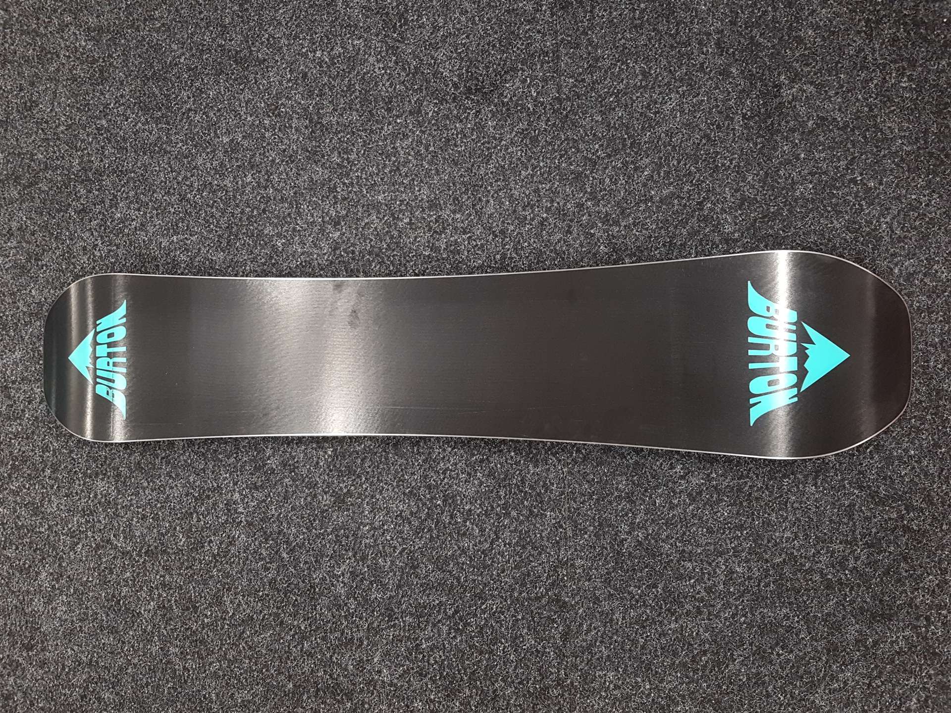 Použitý snowboard BURTON Radius Flat Top 135L