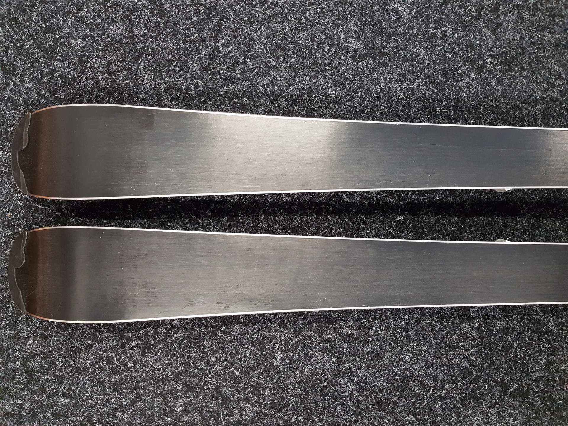 Použité detské lyže ROSSIGNOL Radical JR + viazanie Rossignol Comp J 4,5