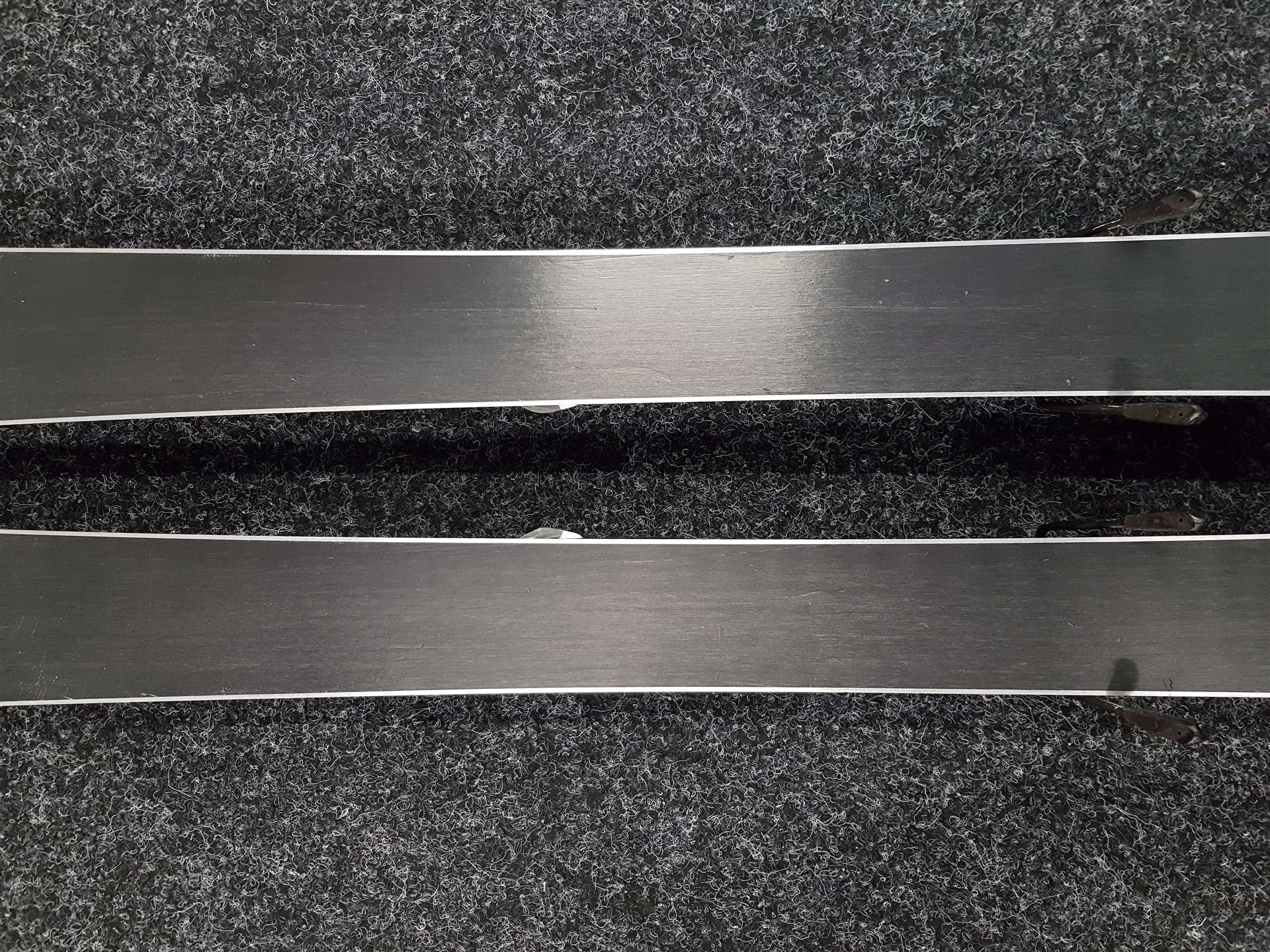 Použité detské lyže ROSSIGNOL Radical JR + viazanie Rossignol Comp J 4,5