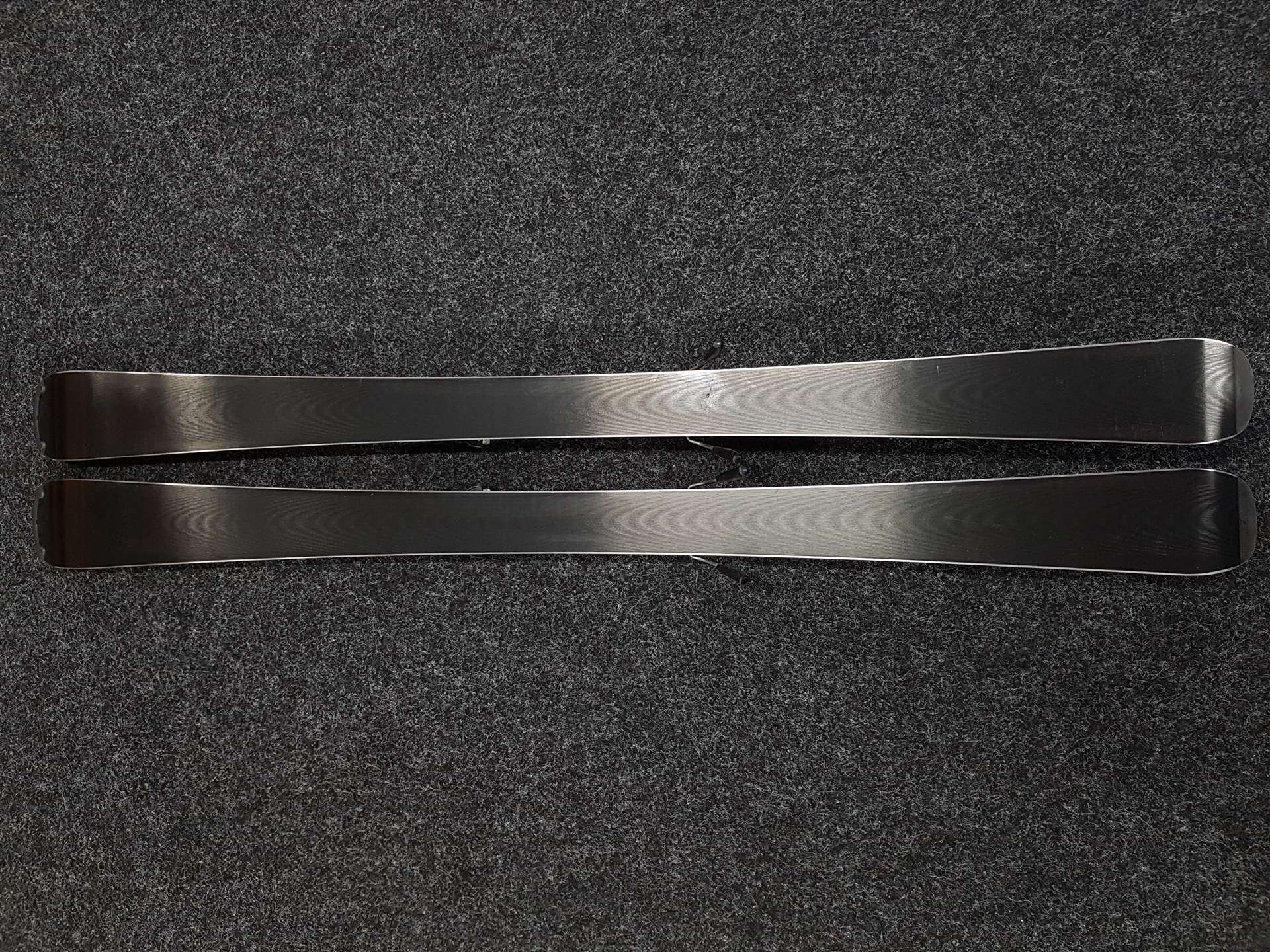 Použité lyže ELAN Exar + viazanie Elan 10