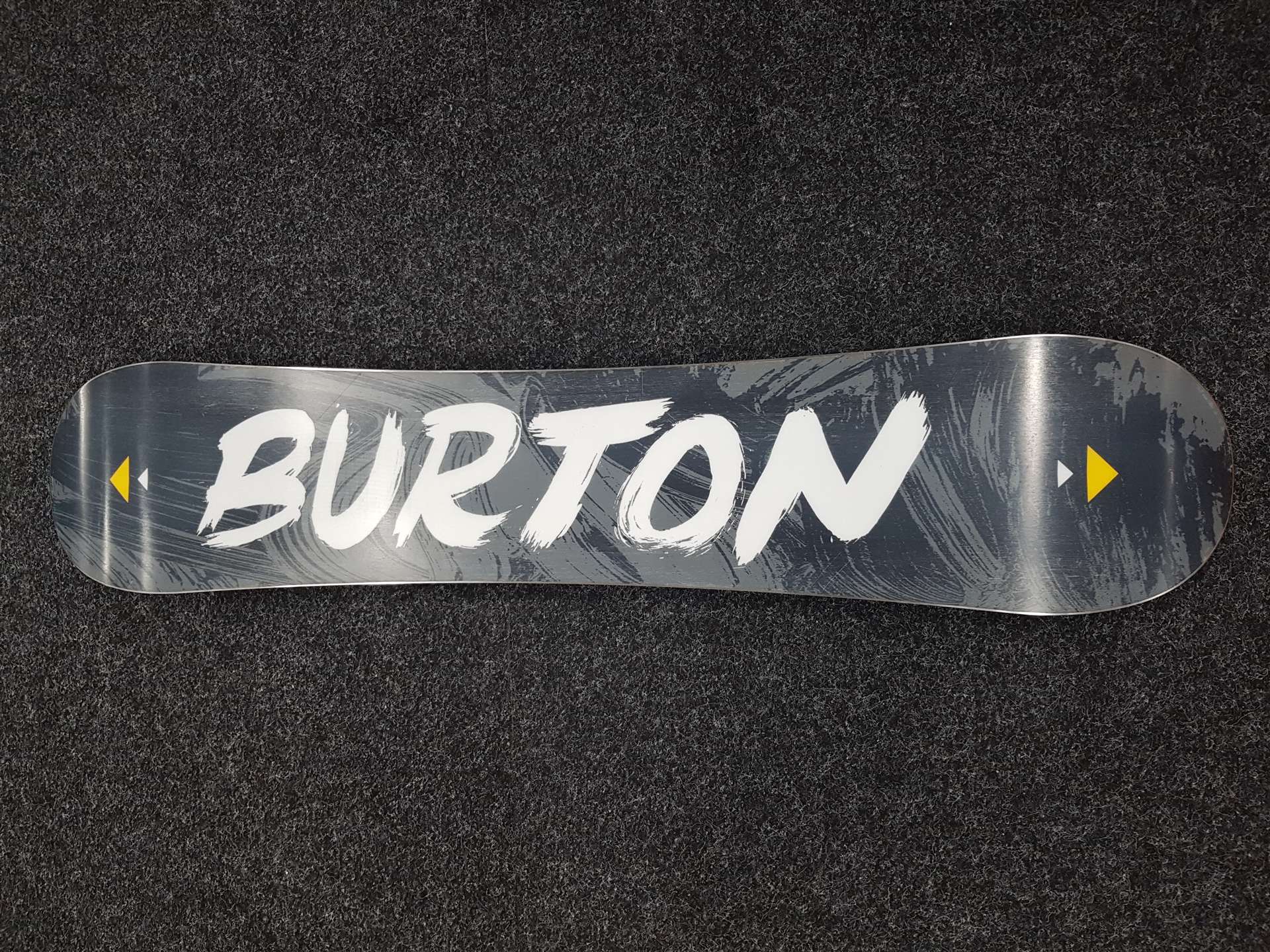 Použitý snowboard BURTON LTR 134L