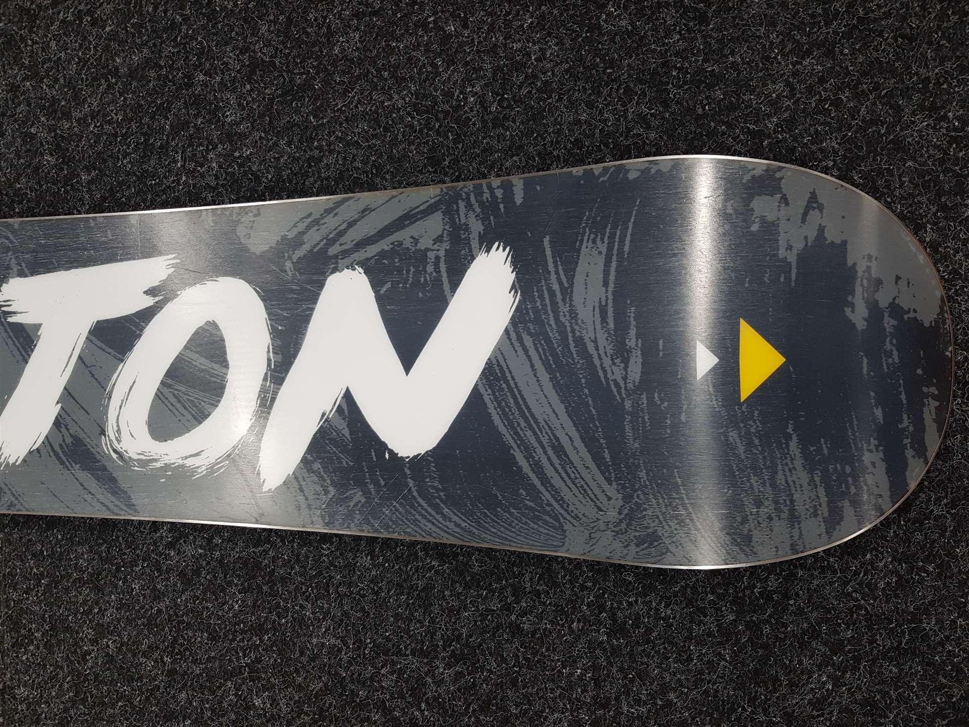 Použitý snowboard BURTON LTR 134L
