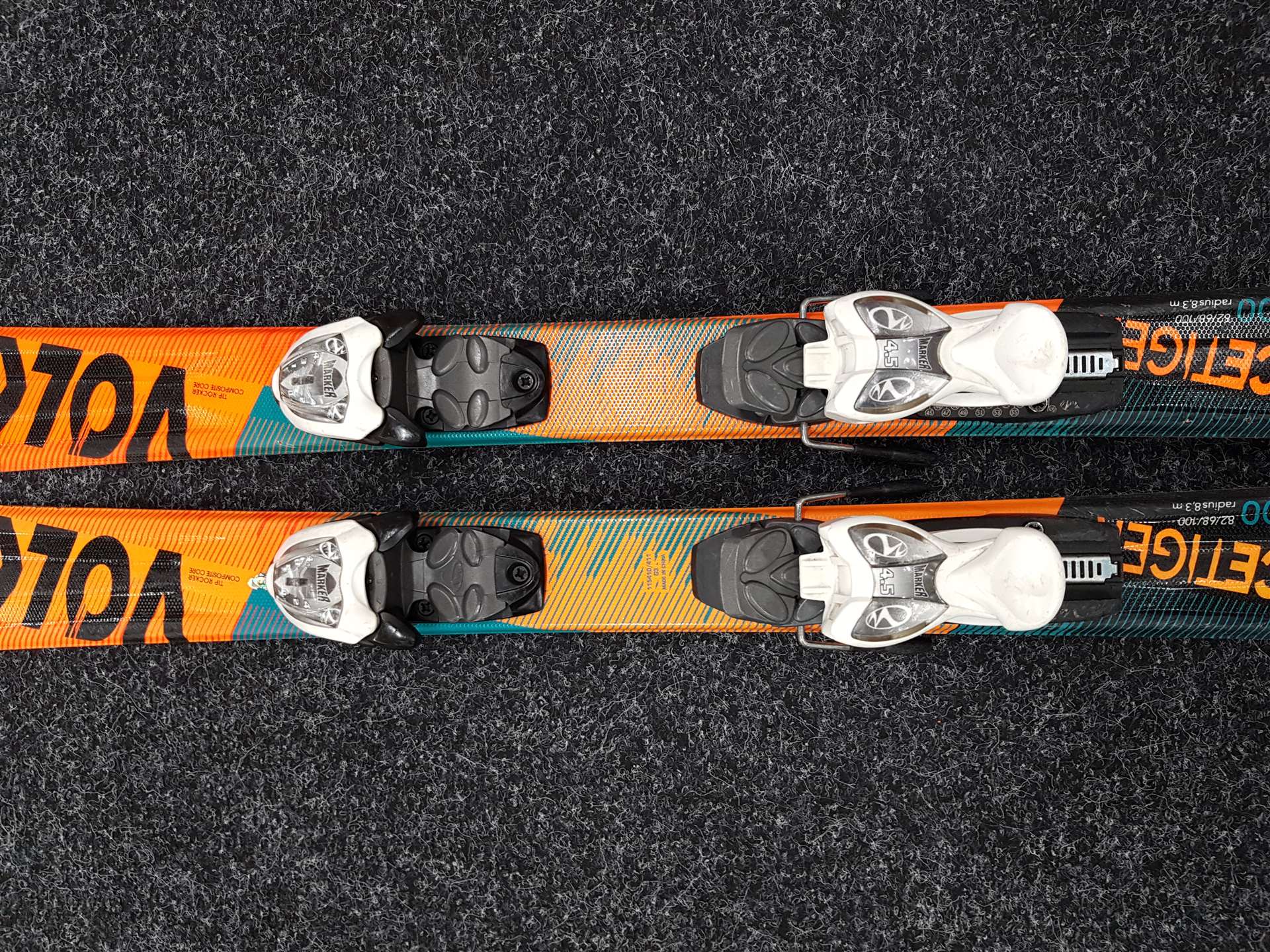 Použité detské lyže VOLKL Racetiger GS + viazanie Marker 4.5