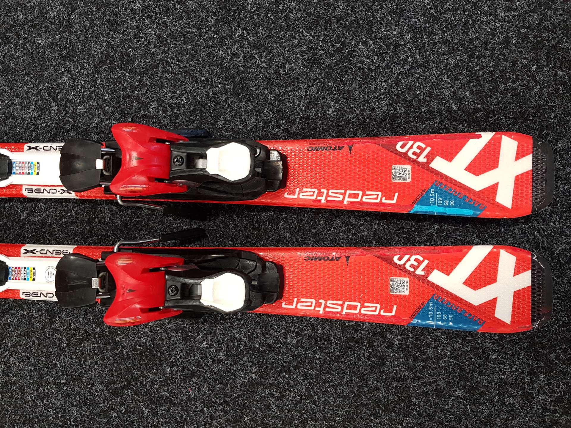 Použité detské lyže ATOMIC Redster XT + viazanie Atomic XTE 7