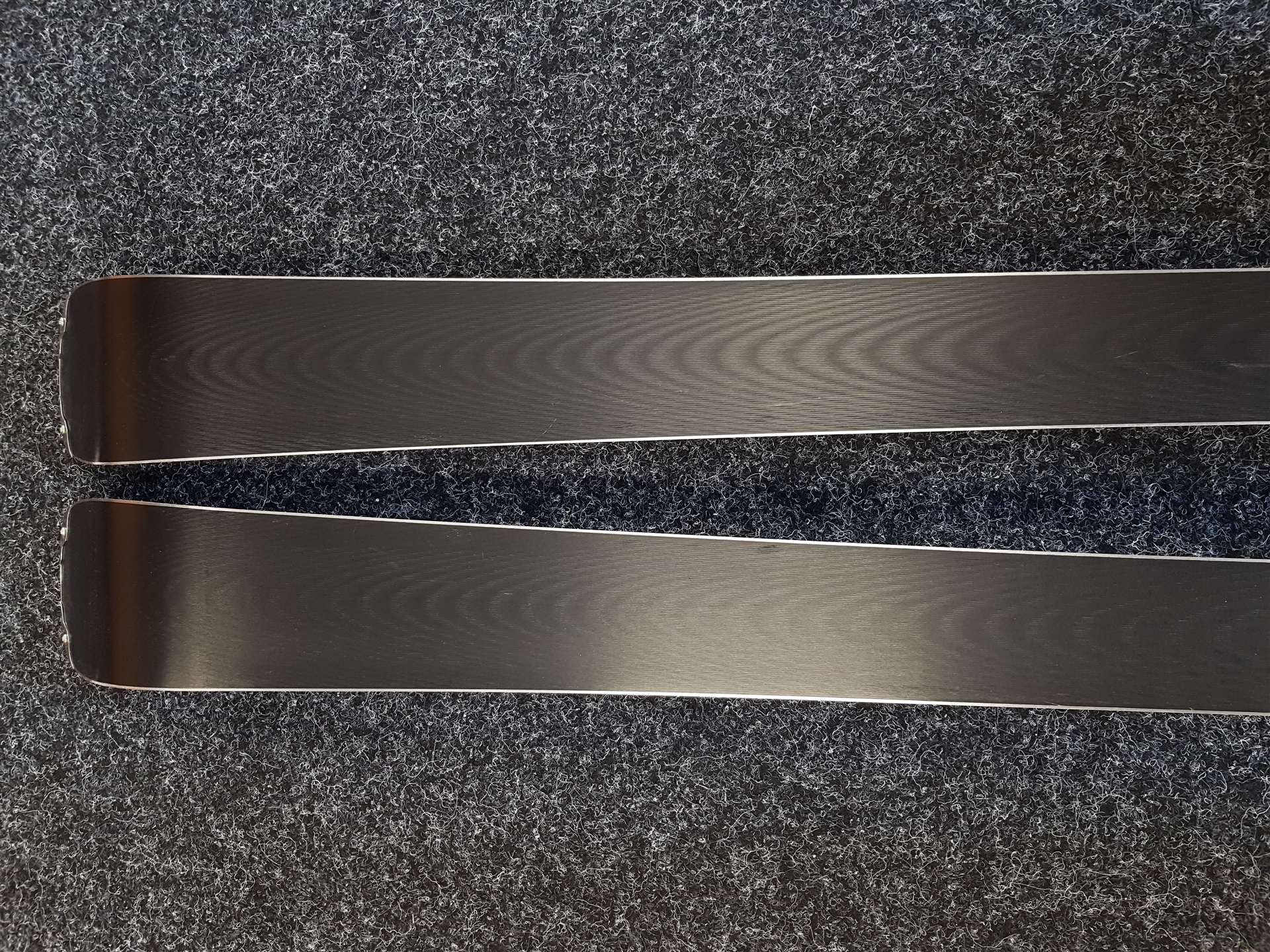 Použité lyže NORDICA Spitfire Ca RTX Dobermann + viazanie Marker TP2 10