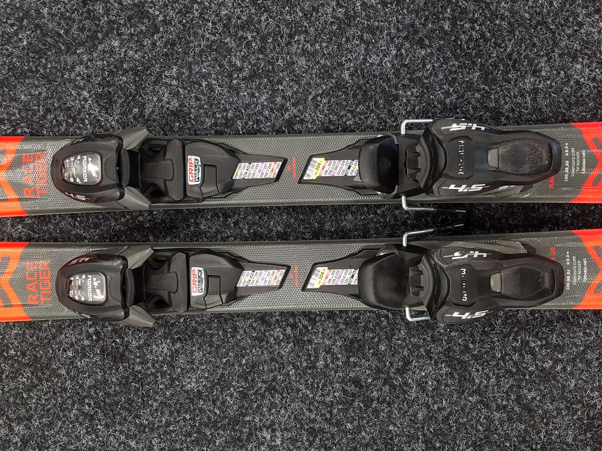 Použité detské lyže VOLKL Racetiger JR + viazanie Marker 4.5