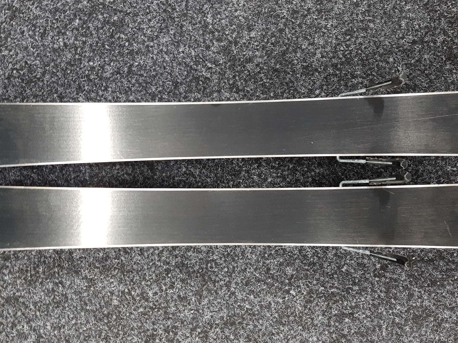 Použité detské lyže VOLKL Racetiger JR + viazanie Marker 4.5