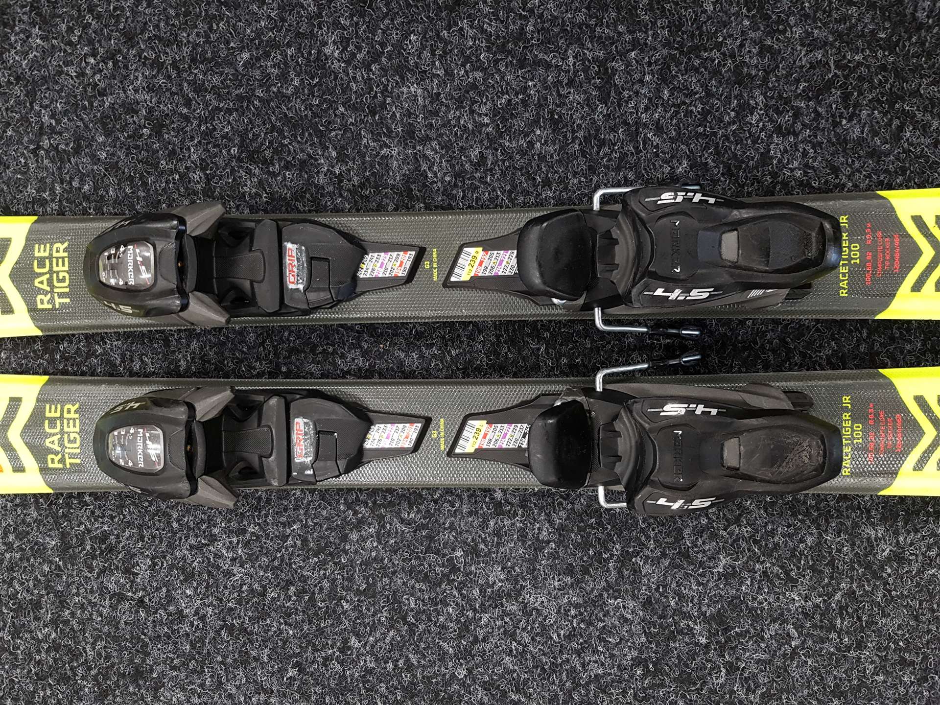 Použité detské lyže VOLKL Racetiger JR 100 + viazanie Marker 4.5