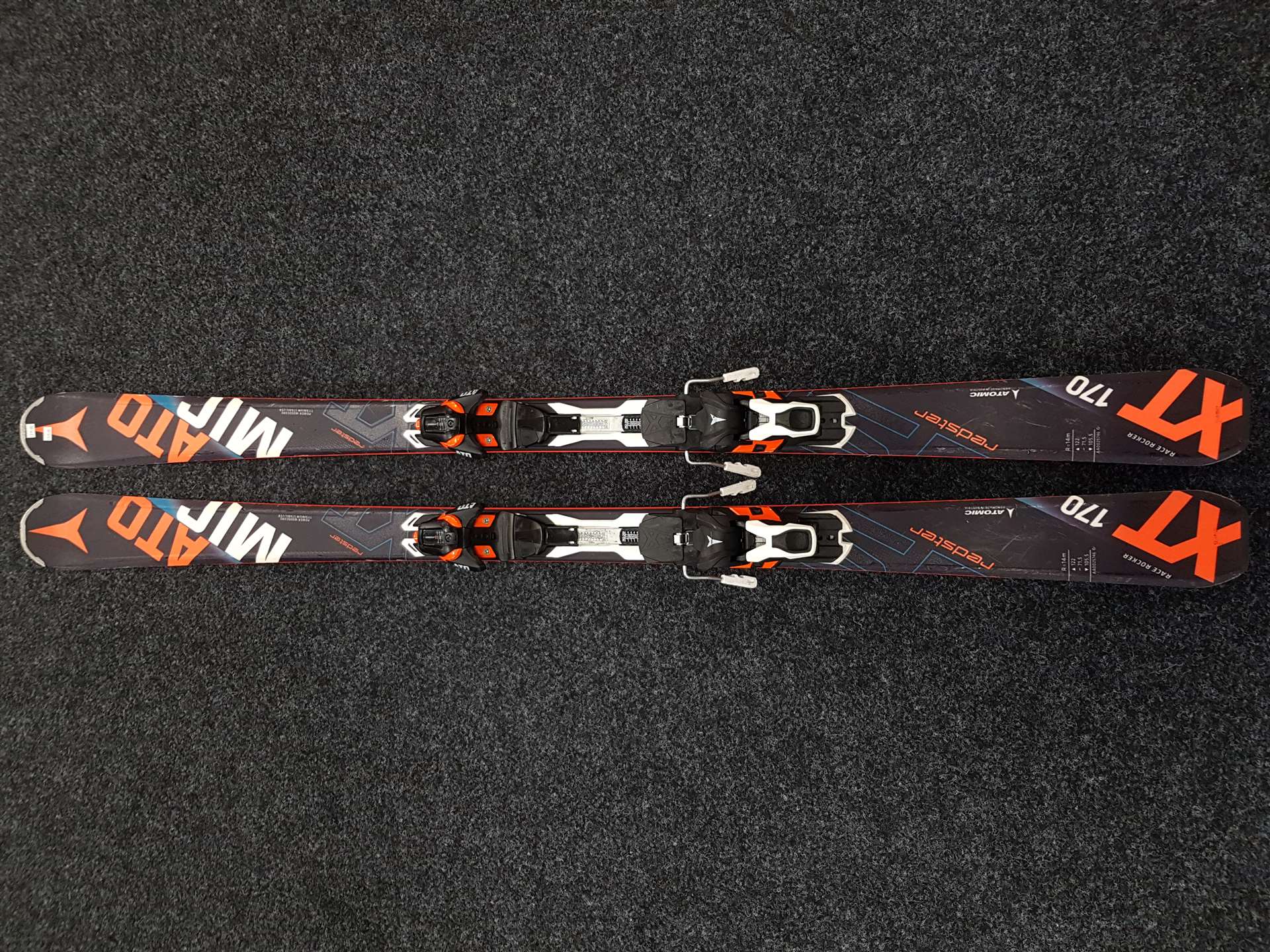 Použité lyže ATOMIC Redster + viazanie Atomic CTX 10