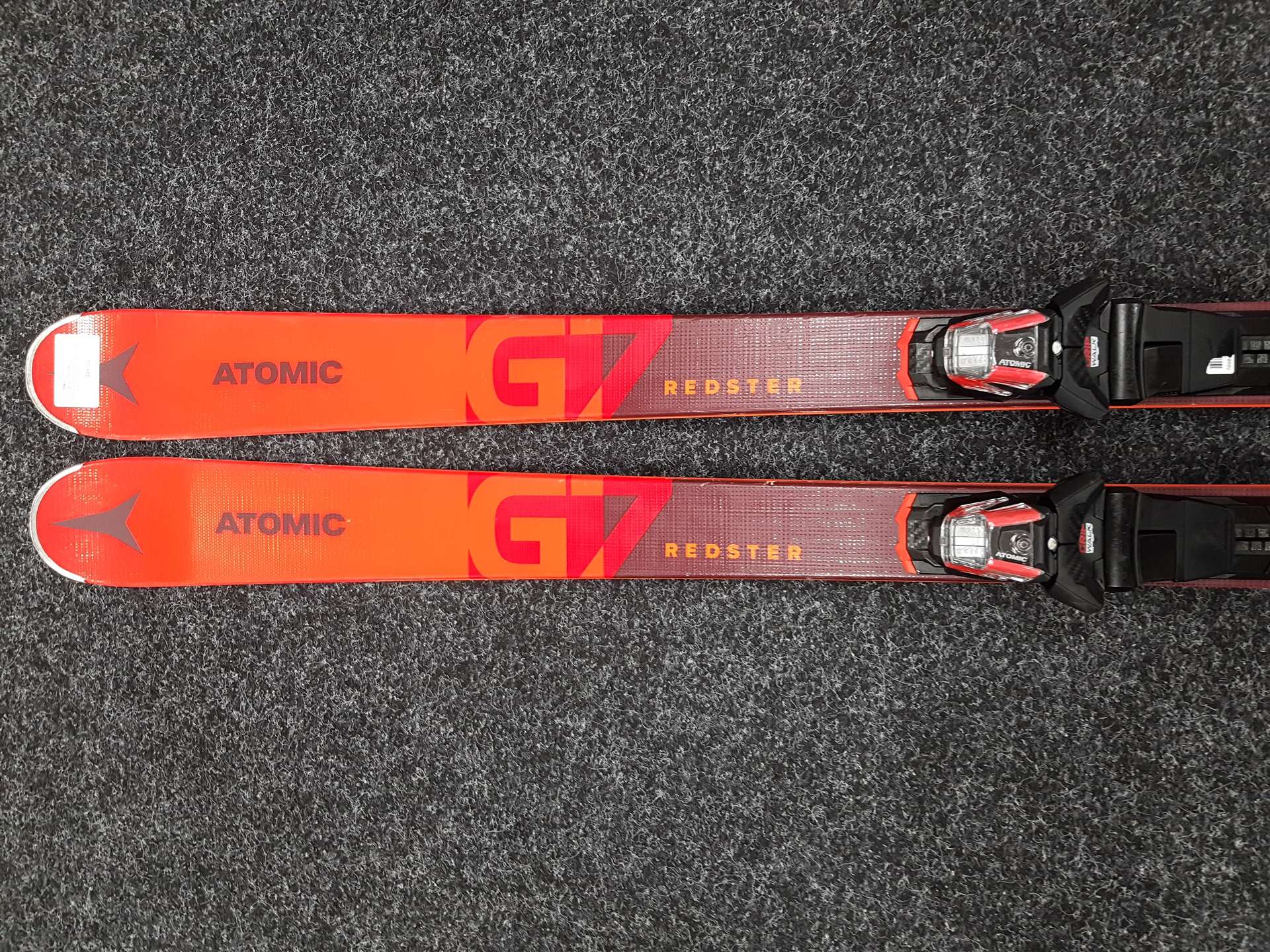 Použité lyže ATOMIC  Redster G7 + viazanie Atomic M 12