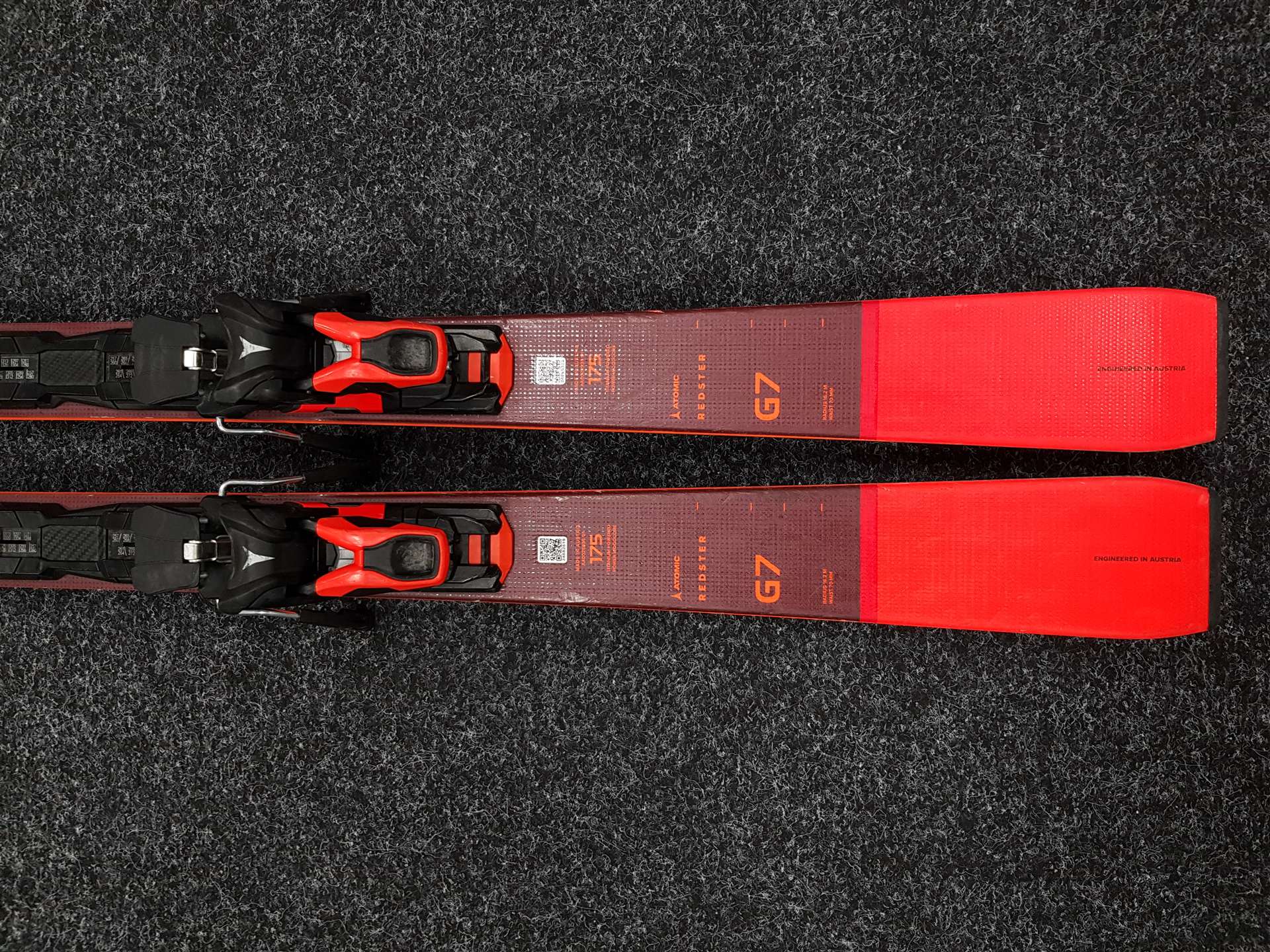 Použité lyže ATOMIC  Redster G7 + viazanie Atomic M 12