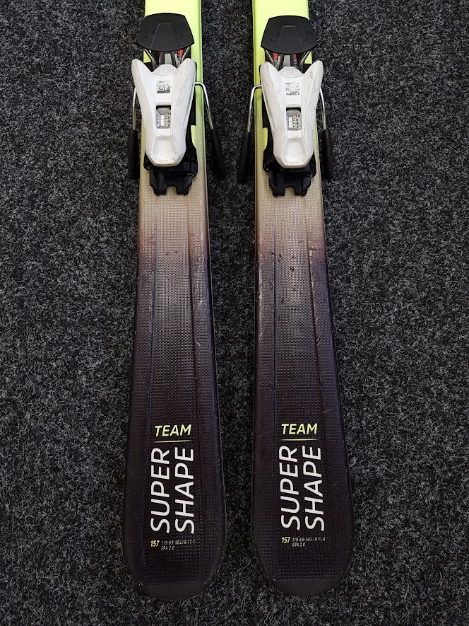 Použité lyže HEAD Supershape Team  + viazanie  JRS 7,5 CA