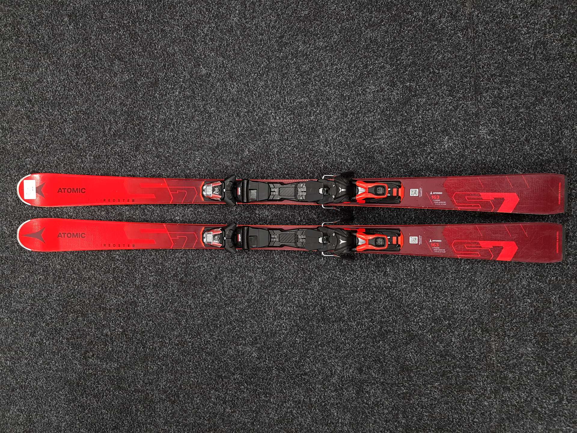 Použité lyže ATOMIC Redster S7 + viazanie Atomic M 12