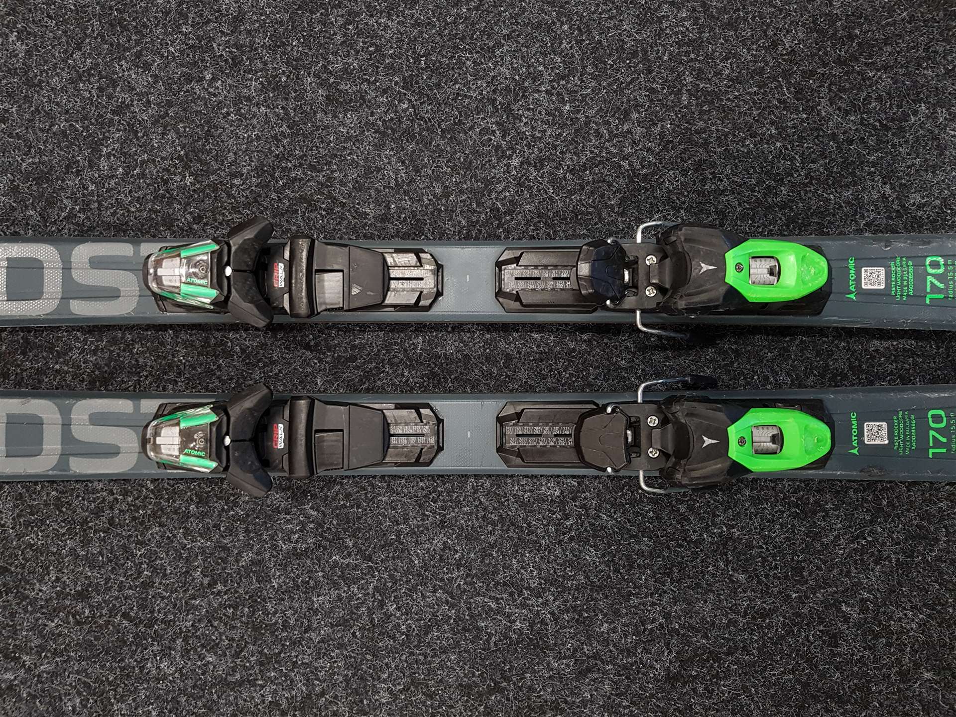 Použité lyže ATOMIC Redster SC + viazanie Atomic 10