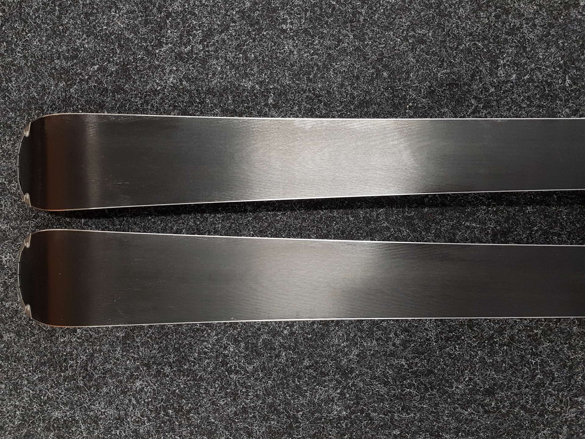 Použité lyže ATOMIC Redster SC + viazanie Atomic 10