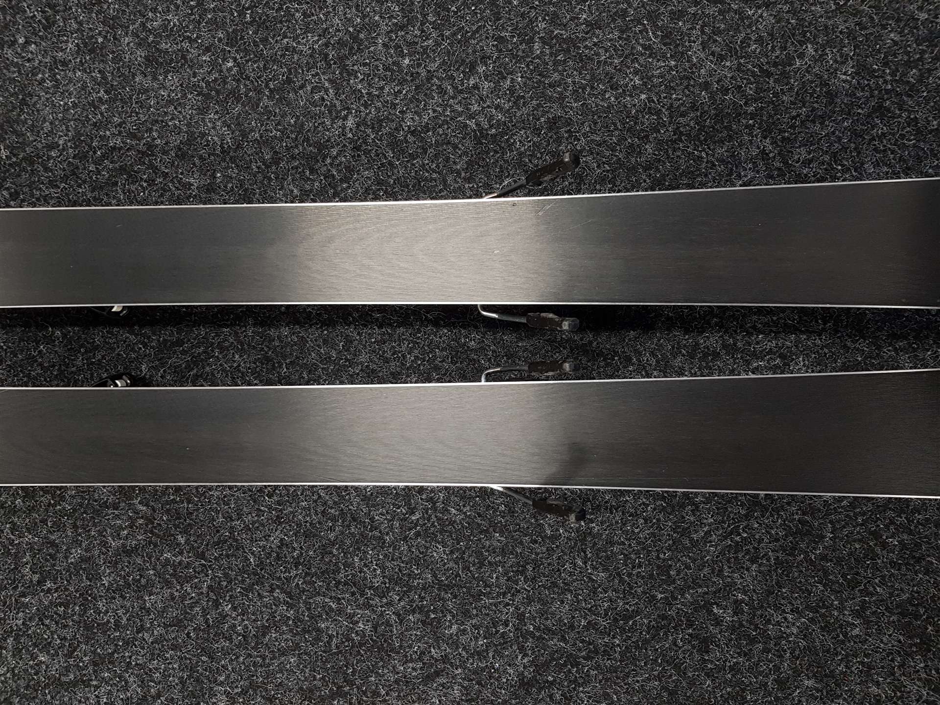 Použité lyže ATOMIC Redster SC + viazanie Atomic 10