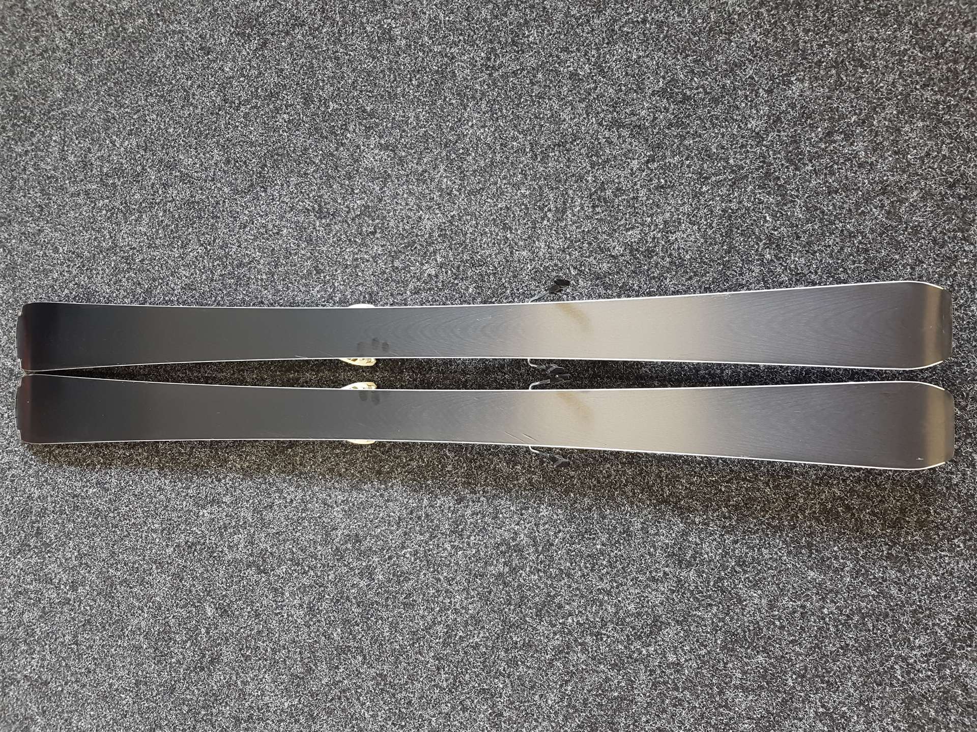 Použité lyže ATOMIC Cloud + viazanie Atomic10