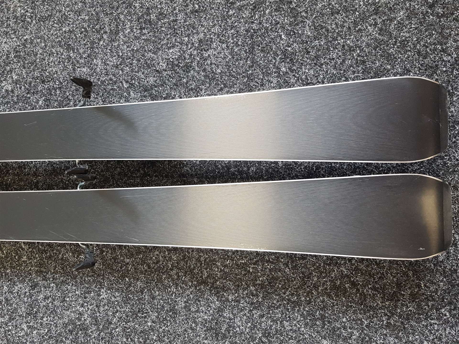 Použité lyže ATOMIC Cloud + viazanie Atomic10