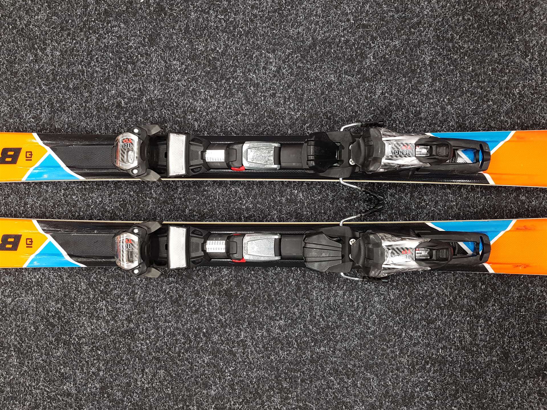 Použité lyže BLIZZARD IQ Racing WCS + viazanie Marker TP 10