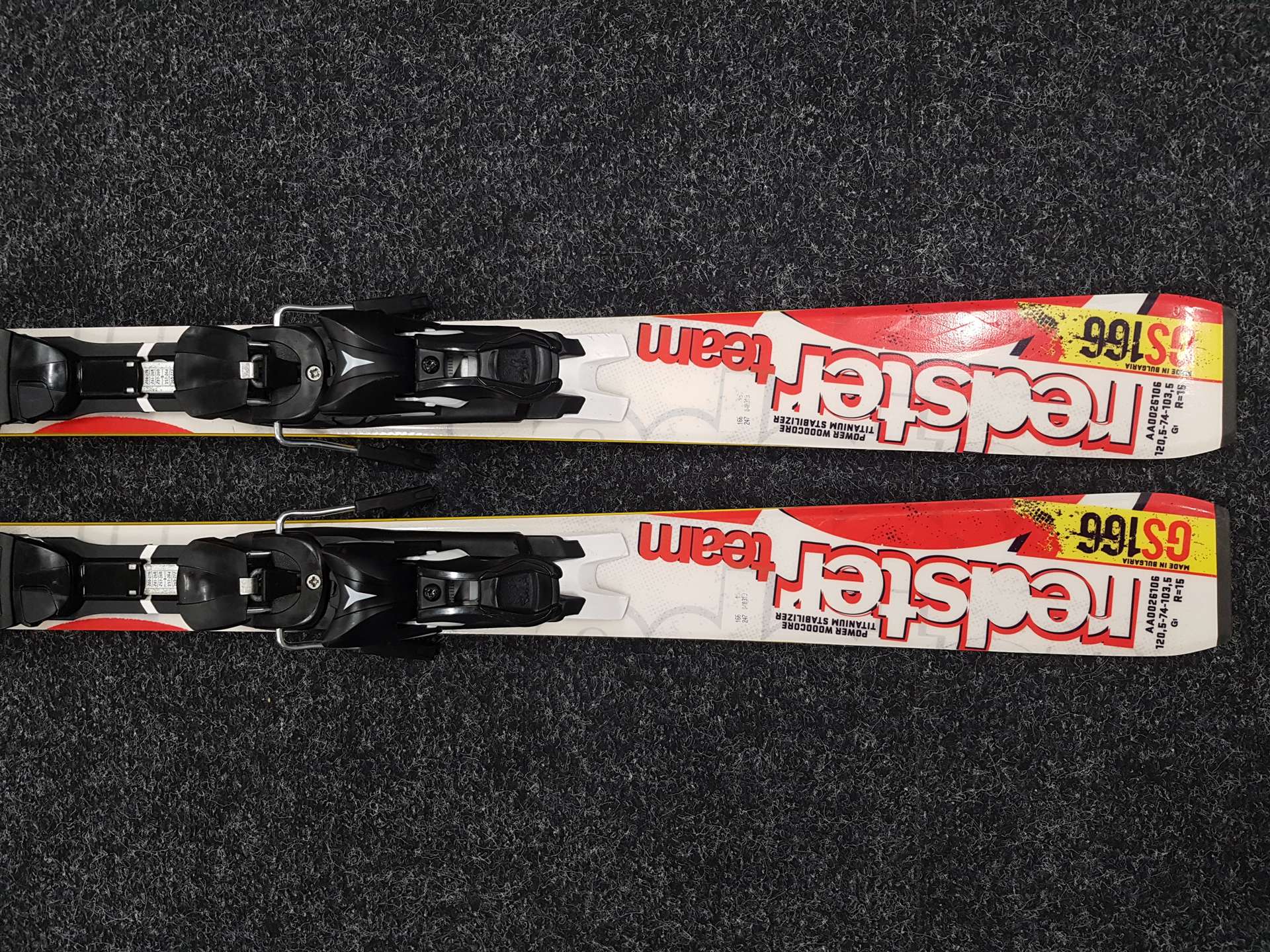 Použité lyže ATOMIC Redster GS + viazanie Atomic XTO 12