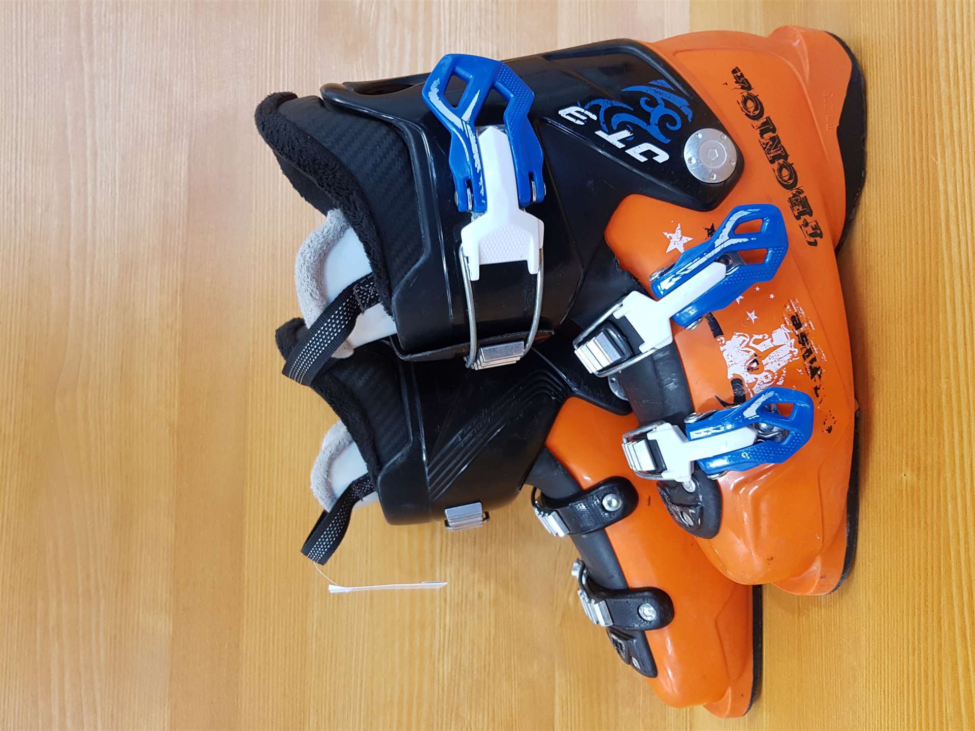 Použité lyžiarky TECNICA Cochise JT3