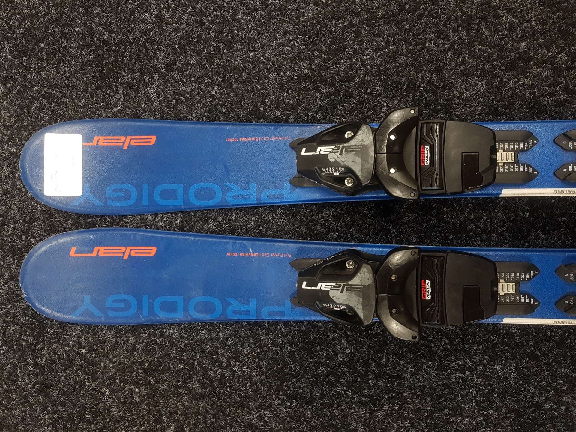 Použité detské lyže ELAN Prodigy + viazanie Elan 4.5 AC