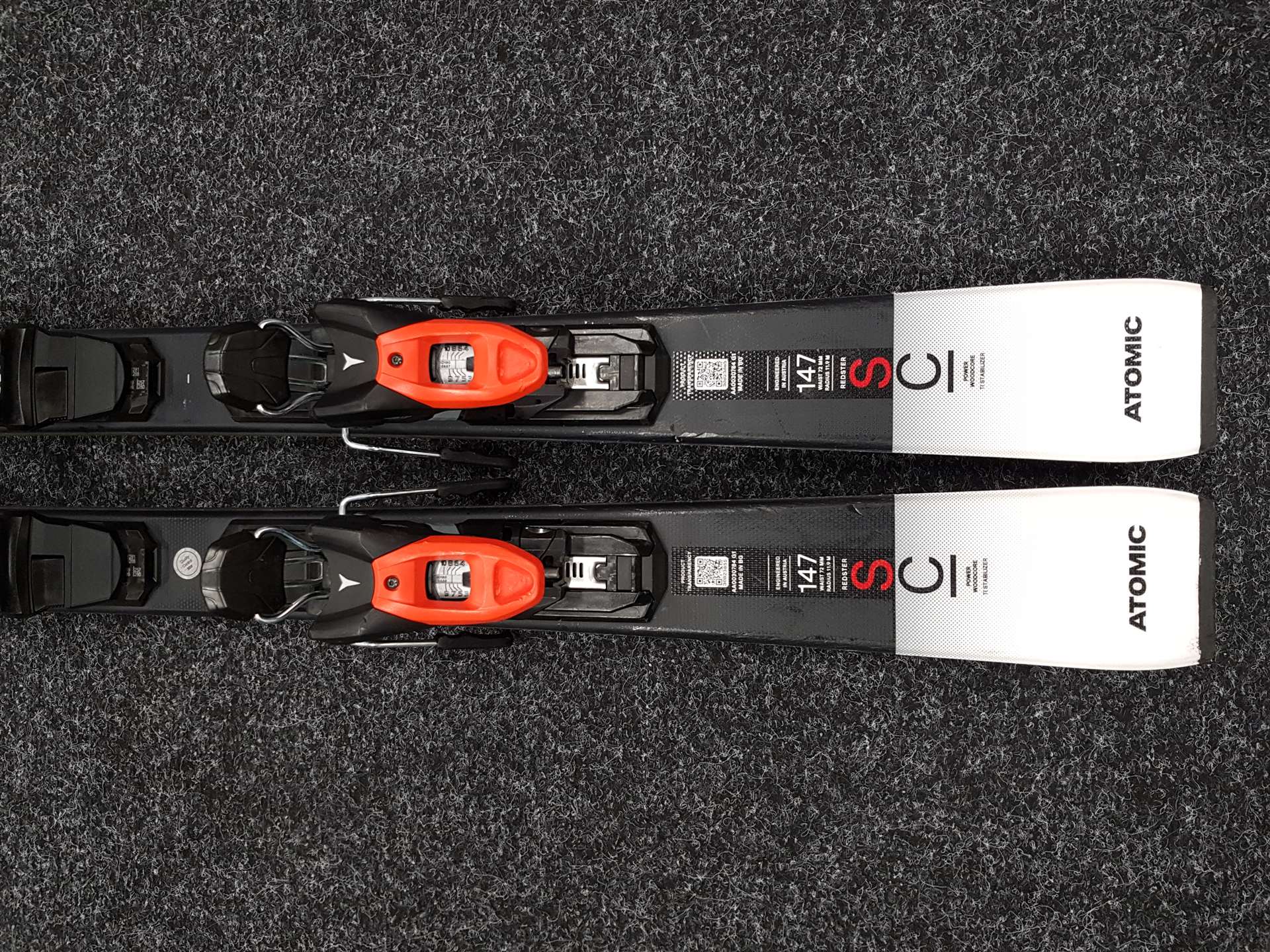 Použité lyže ATOMIC Redster SC + viazanie Atomic M 10