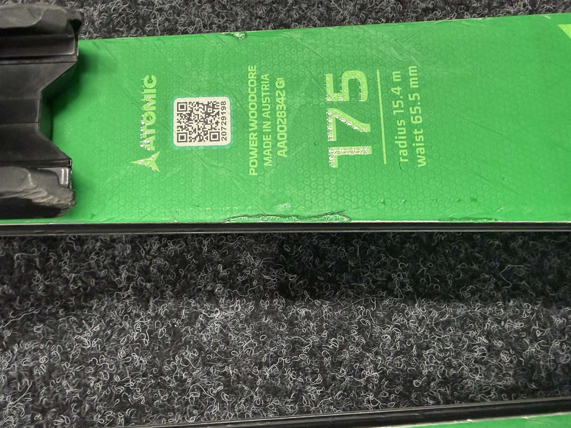 Použité lyže ATOMIC Redster X9s Ti + viazanie Atomic X 12 GW